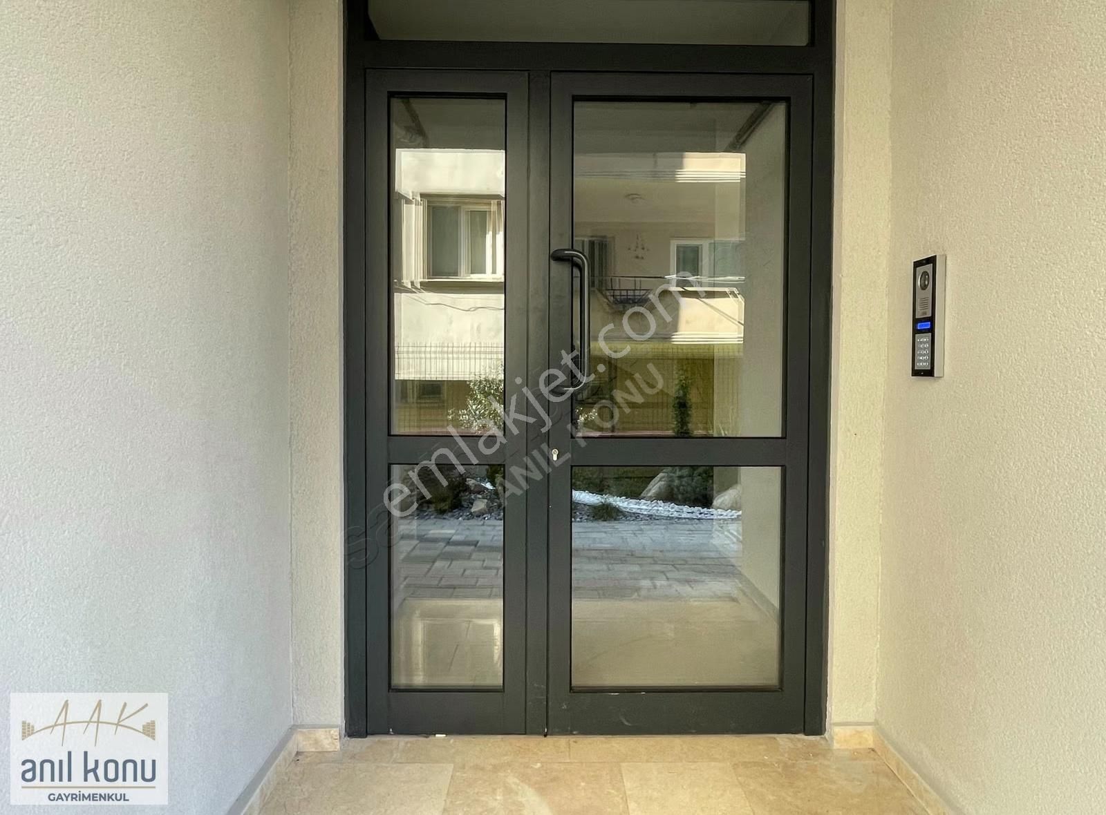 Anıl Konu'dan Kiracısız Lüks Sıfır Eşyalı 2+1 Satılık Daire - Görsel 9