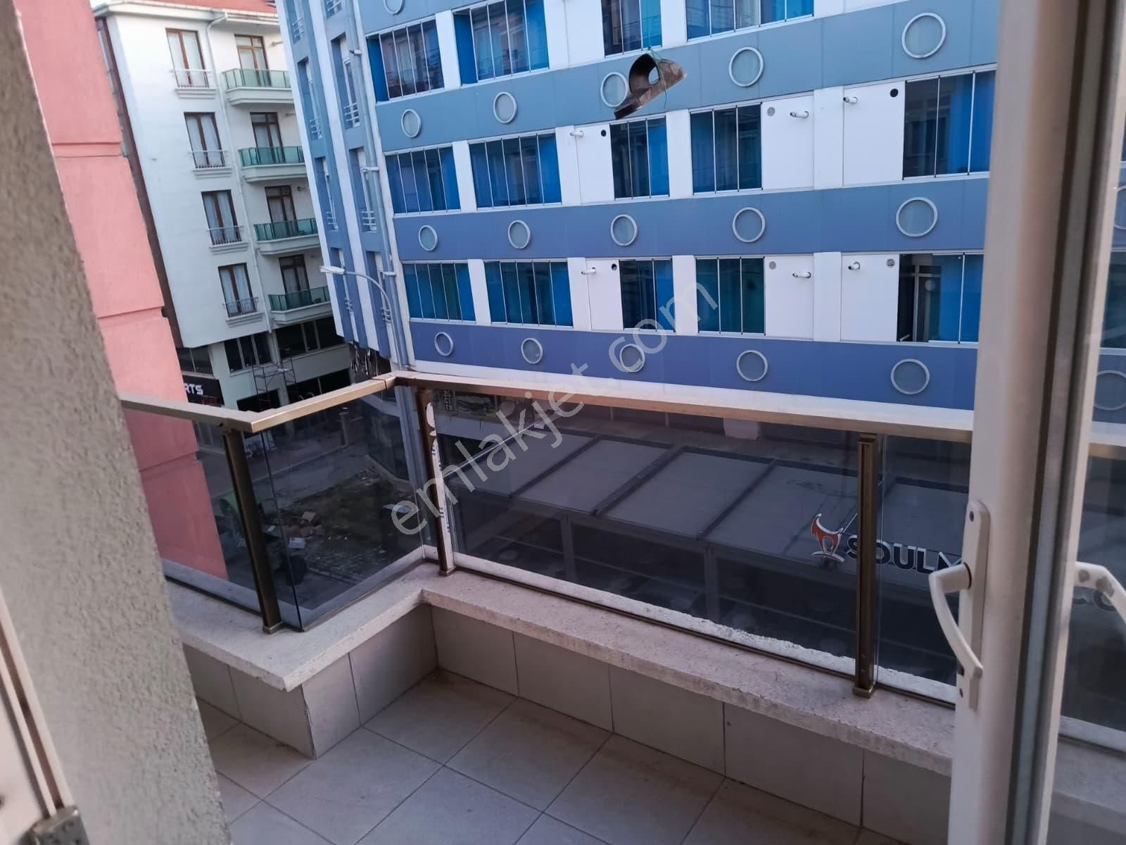 Erenlerin En Merkezi Yerinden Satılık 2+0 Daire - Görsel 7