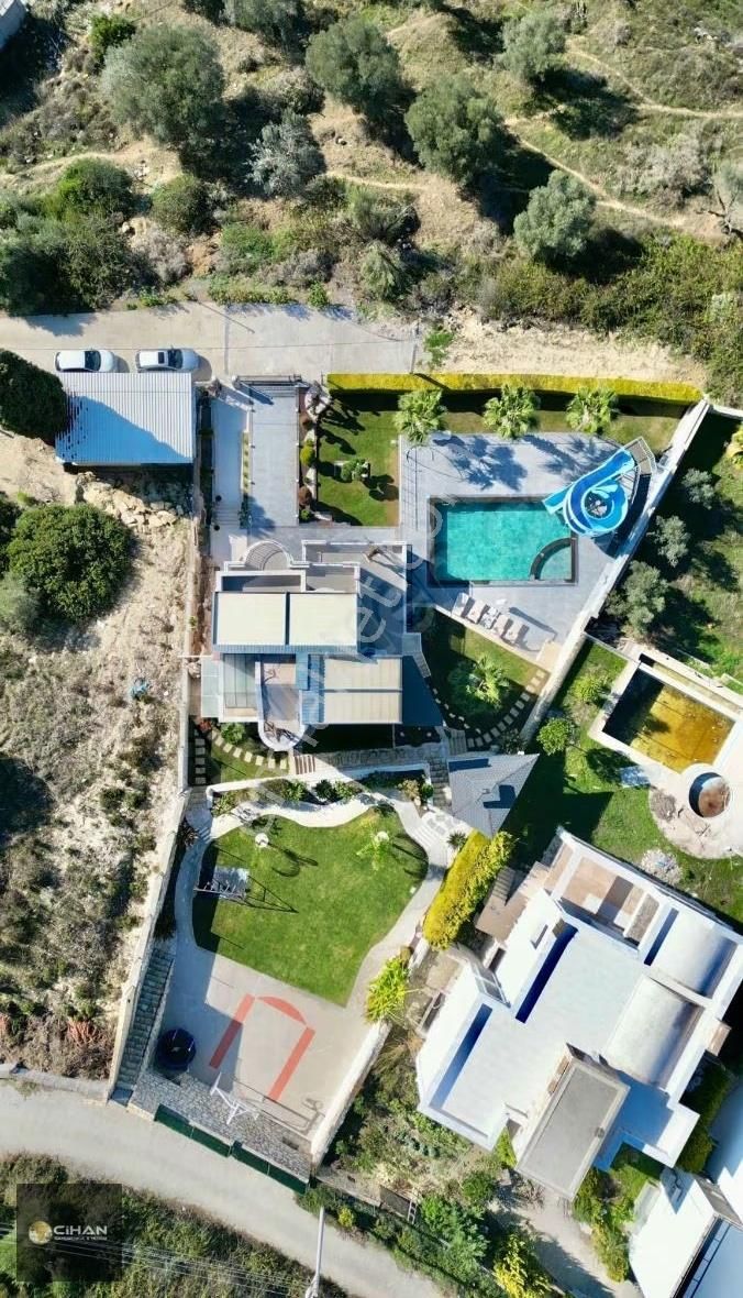 Kuşadası Karaova'da Tek Müstakil Özel Havuzlu 5+2 Villa - Görsel 23