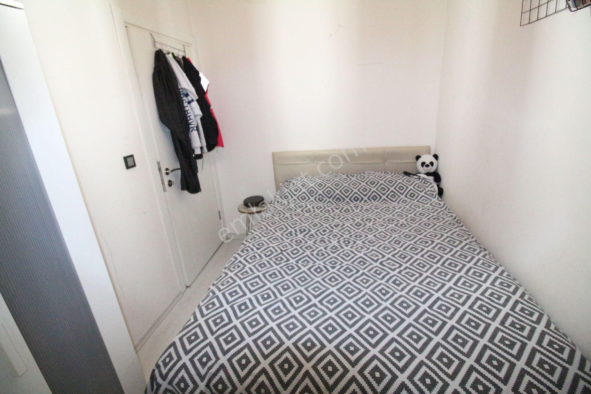 Arga'dan Buca Üçkuyular Meydanı Yakını Eşyalı 1+1 Kiralık Daire - Görsel 3