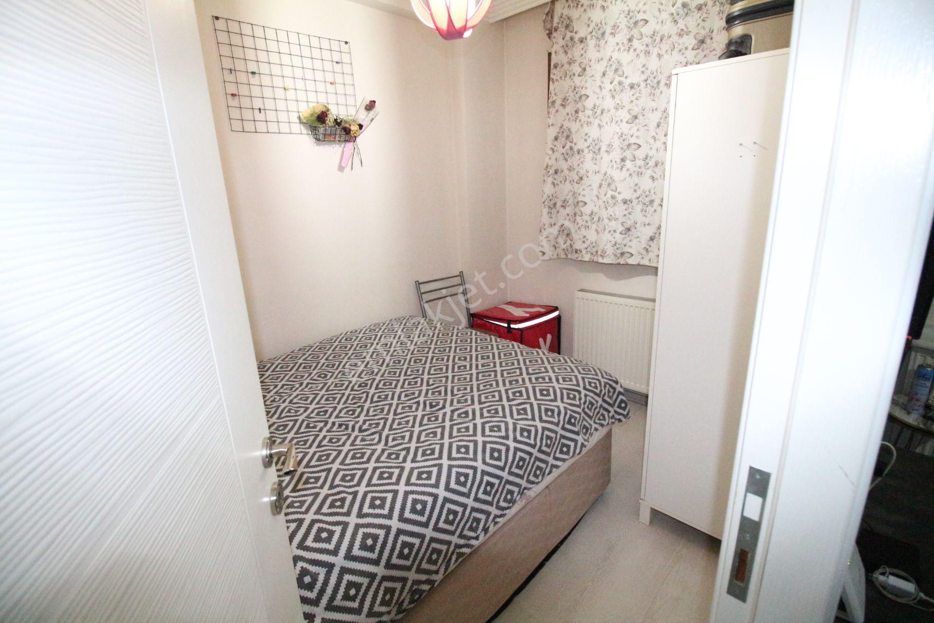 Arga'dan Buca Üçkuyular Meydanı Yakını Eşyalı 1+1 Kiralık Daire - Görsel 2