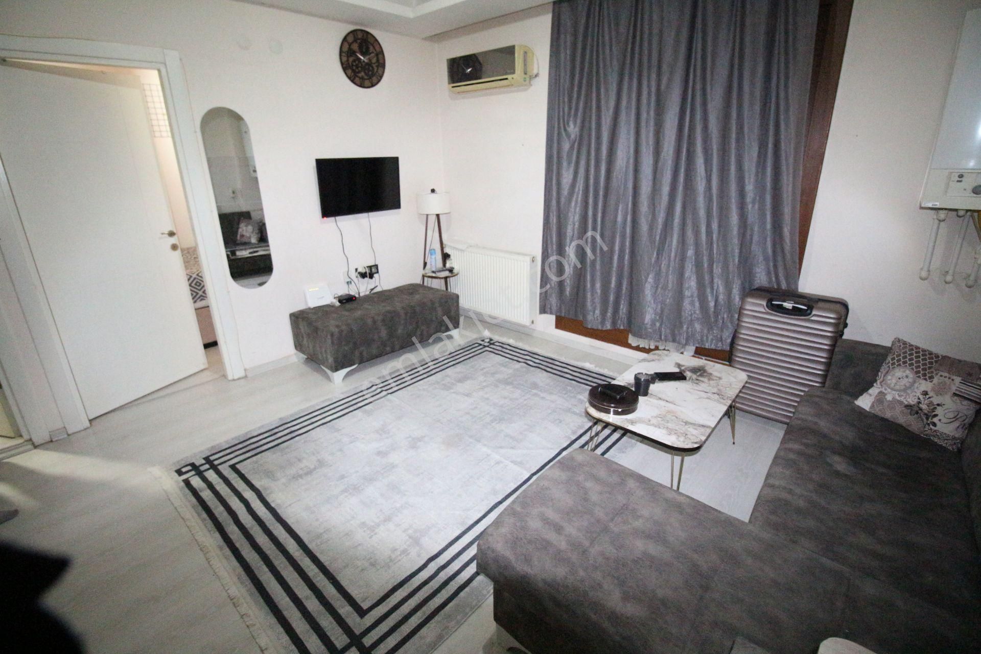 Arga'dan Buca Üçkuyular Meydanı Yakını Eşyalı 1+1 Kiralık Daire - Görsel 9
