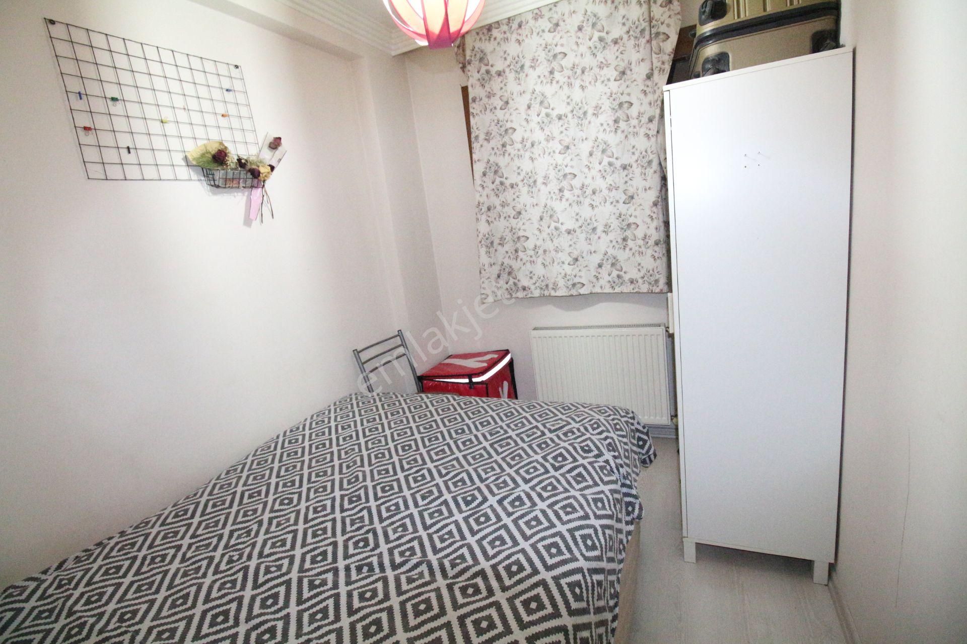 Arga'dan Buca Üçkuyular Meydanı Yakını Eşyalı 1+1 Kiralık Daire - Görsel 4