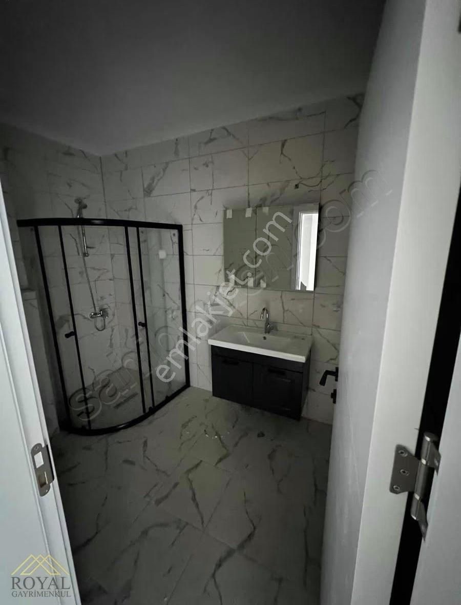 Kaşüstü Merkezde Harika Lokasyonda Kiralık Daire - Görsel 5