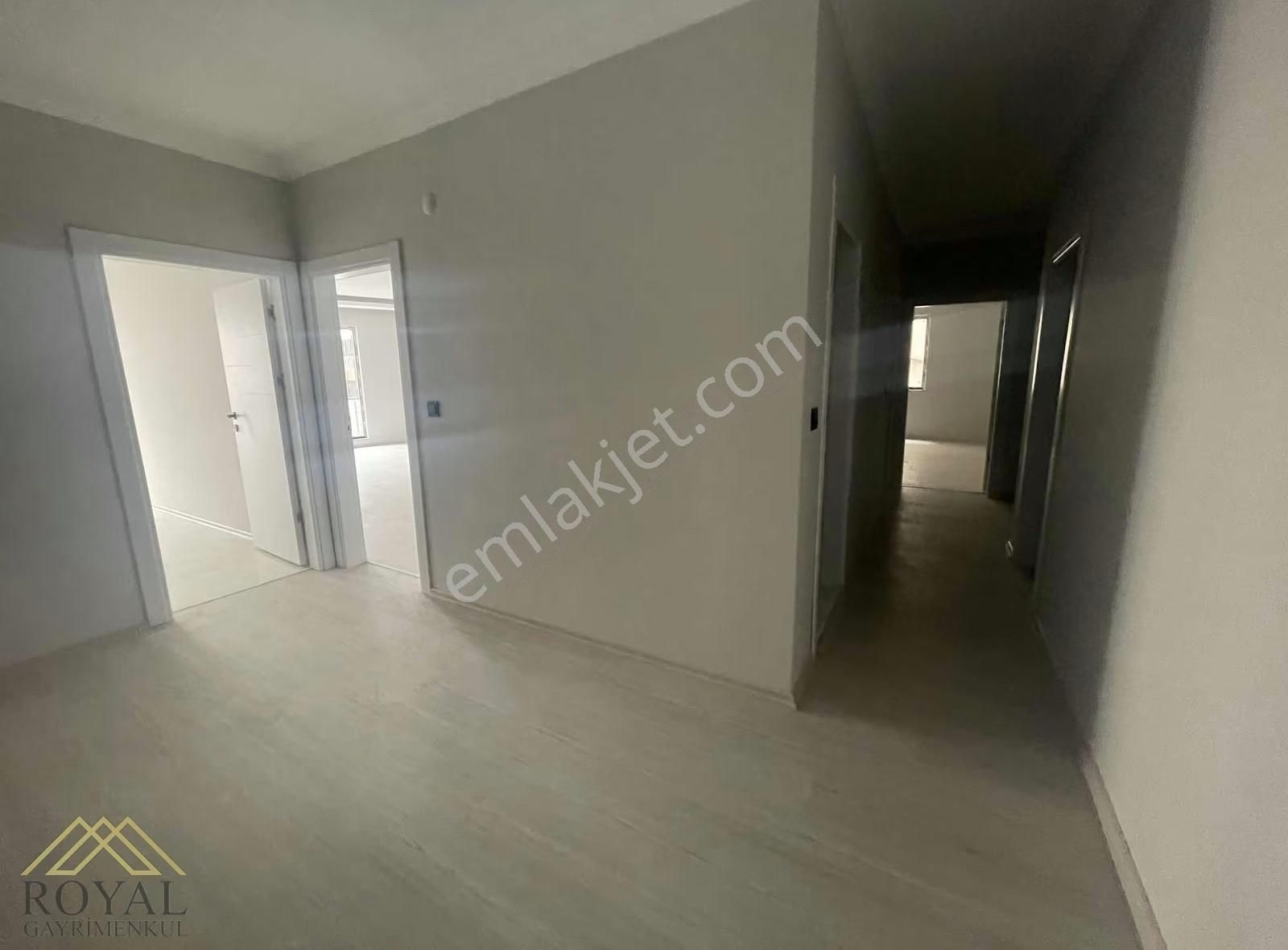 Kaşüstü Merkezde Harika Lokasyonda Kiralık Daire - Görsel 9