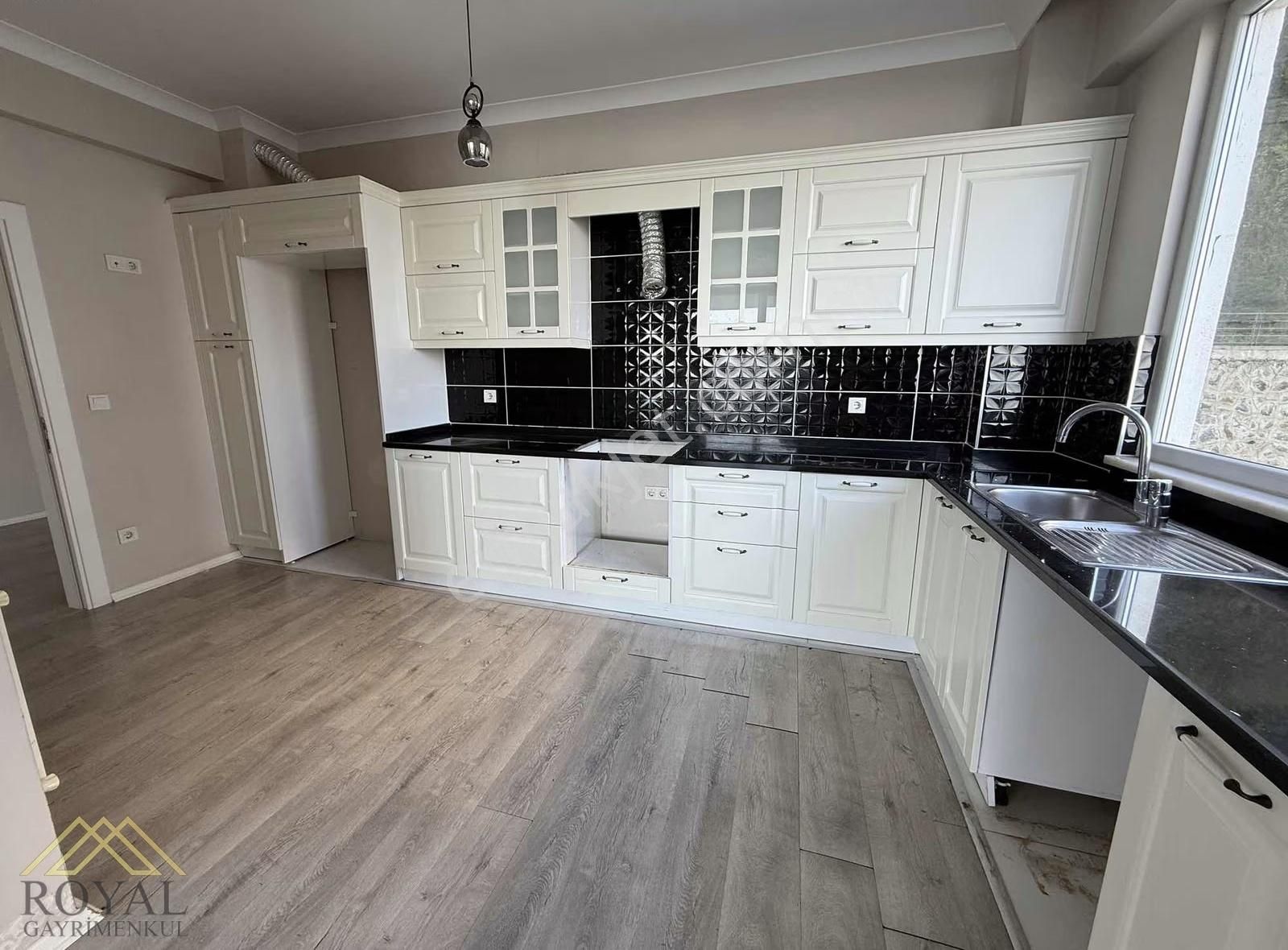 Royal Gayrimenkul Trabzon Yomra Deniz Manzaralı 3+1 Daire - Görsel 22