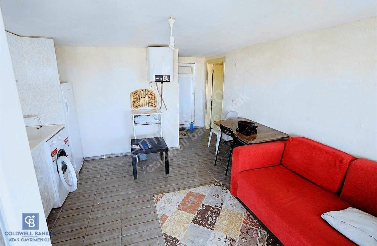 Urla Gülbahçe'de 1+1 Eşyalı Yıllık Kiralık