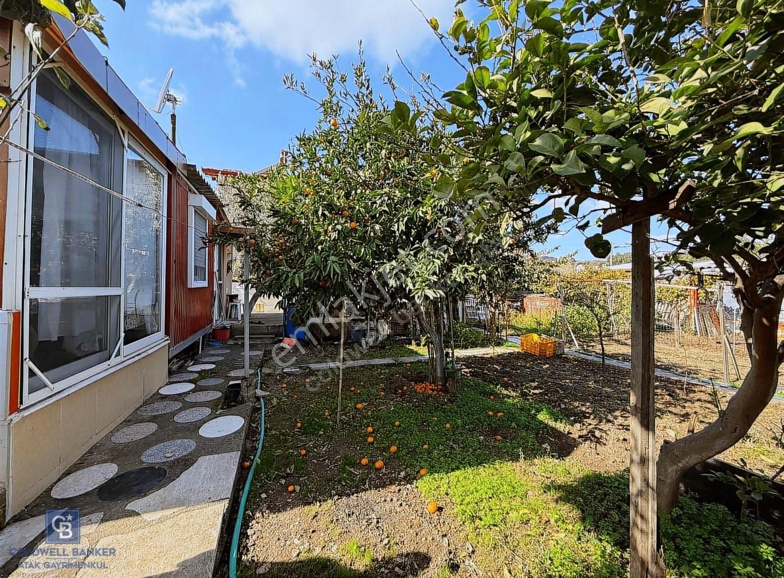 Urla İskele De Satılık Tek Katlı Bahçeli Ev - Görsel 6