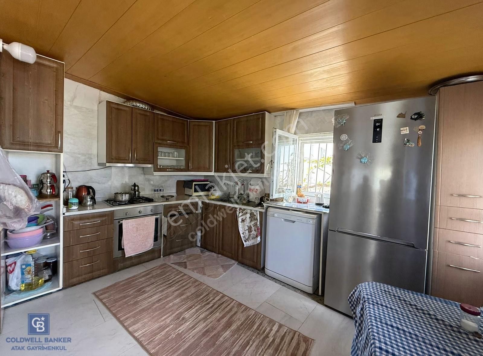 Urla İskele De Satılık Tek Katlı Bahçeli Ev - Görsel 2