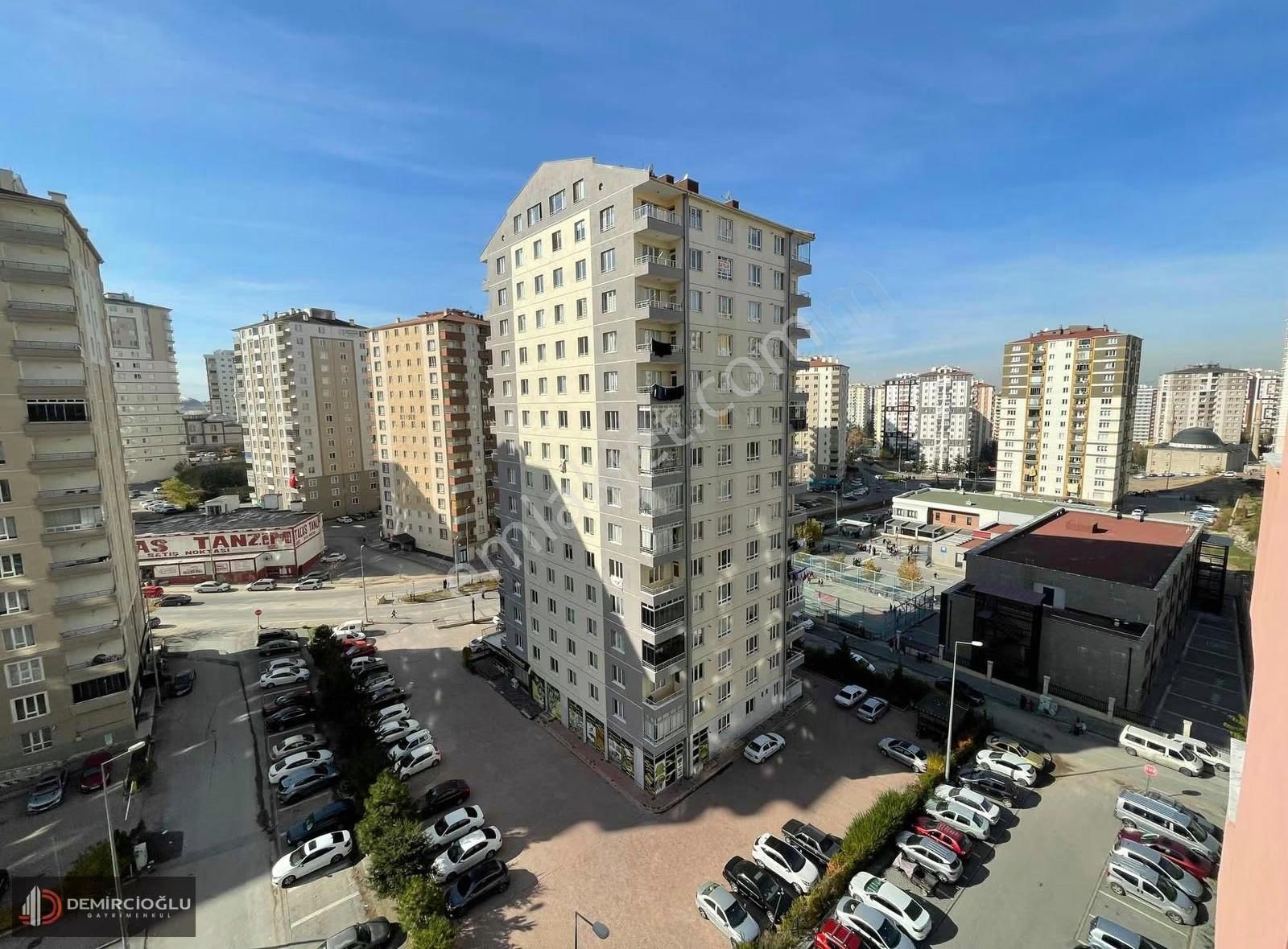 Anayurt. Meydanda. Masrafsız Yapsat Dairesi Acil - Görsel 9