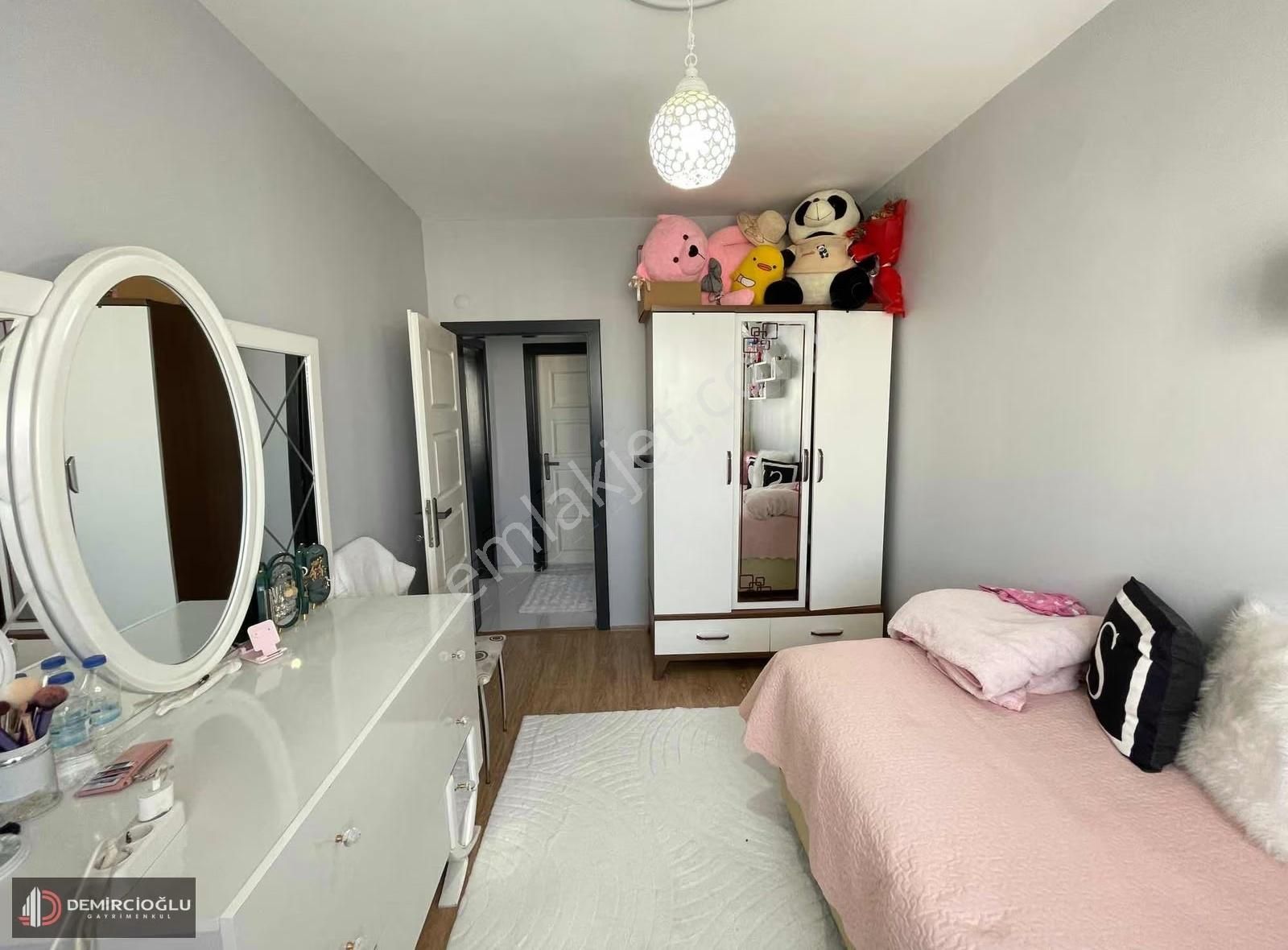 Anayurt. Meydanda. Masrafsız Yapsat Dairesi Acil - Görsel 16