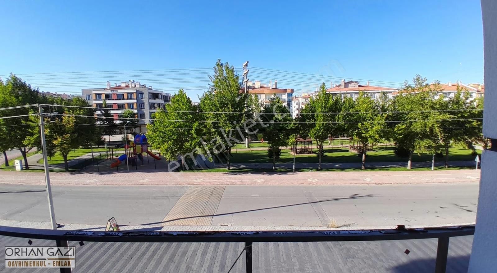 Orhan Gazi'den Parsana Abdülhamidhan Cad. 3+1 Arakat Sıfır Daire - Görsel 9