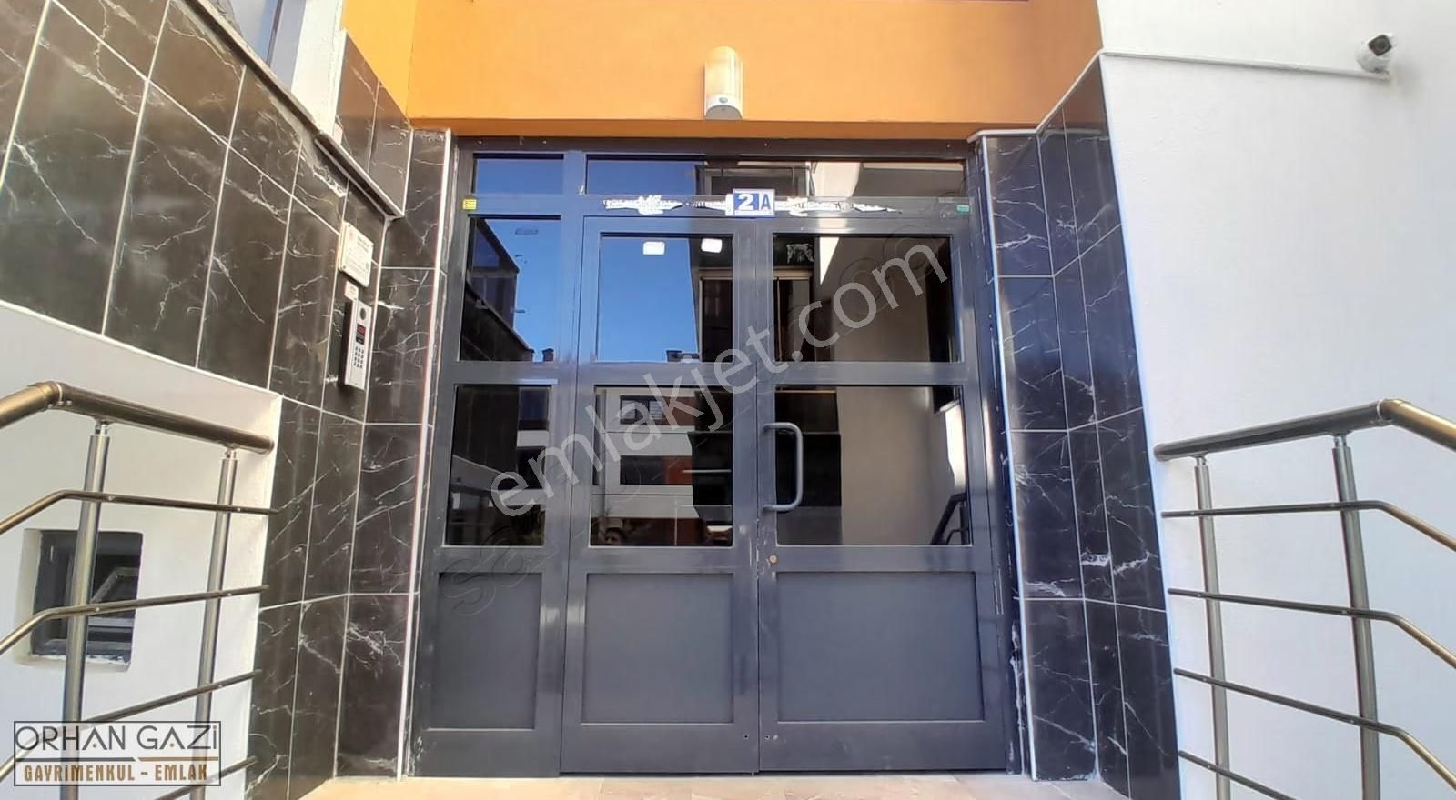 Orhan Gazi'den Parsana Abdülhamidhan Cad. 3+1 Arakat Sıfır Daire - Görsel 2