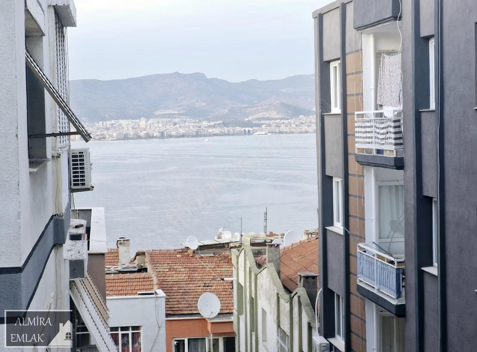 Deniz Gören Metro Yakını 2+1 90m2 Köşe Daire Doğalgazlı - Görsel 4