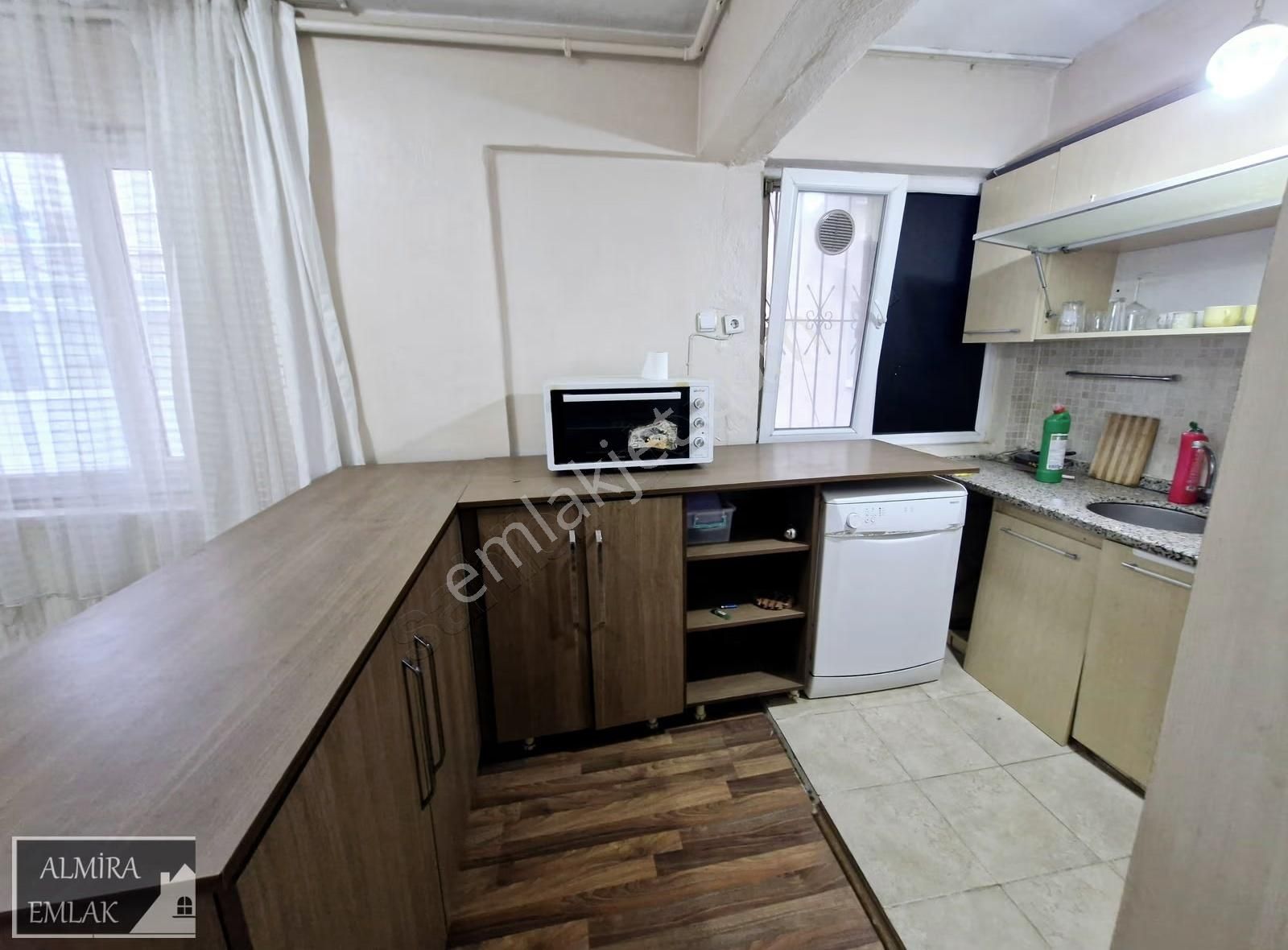 Deniz Gören Metro Yakını 2+1 90m2 Köşe Daire Doğalgazlı - Görsel 2