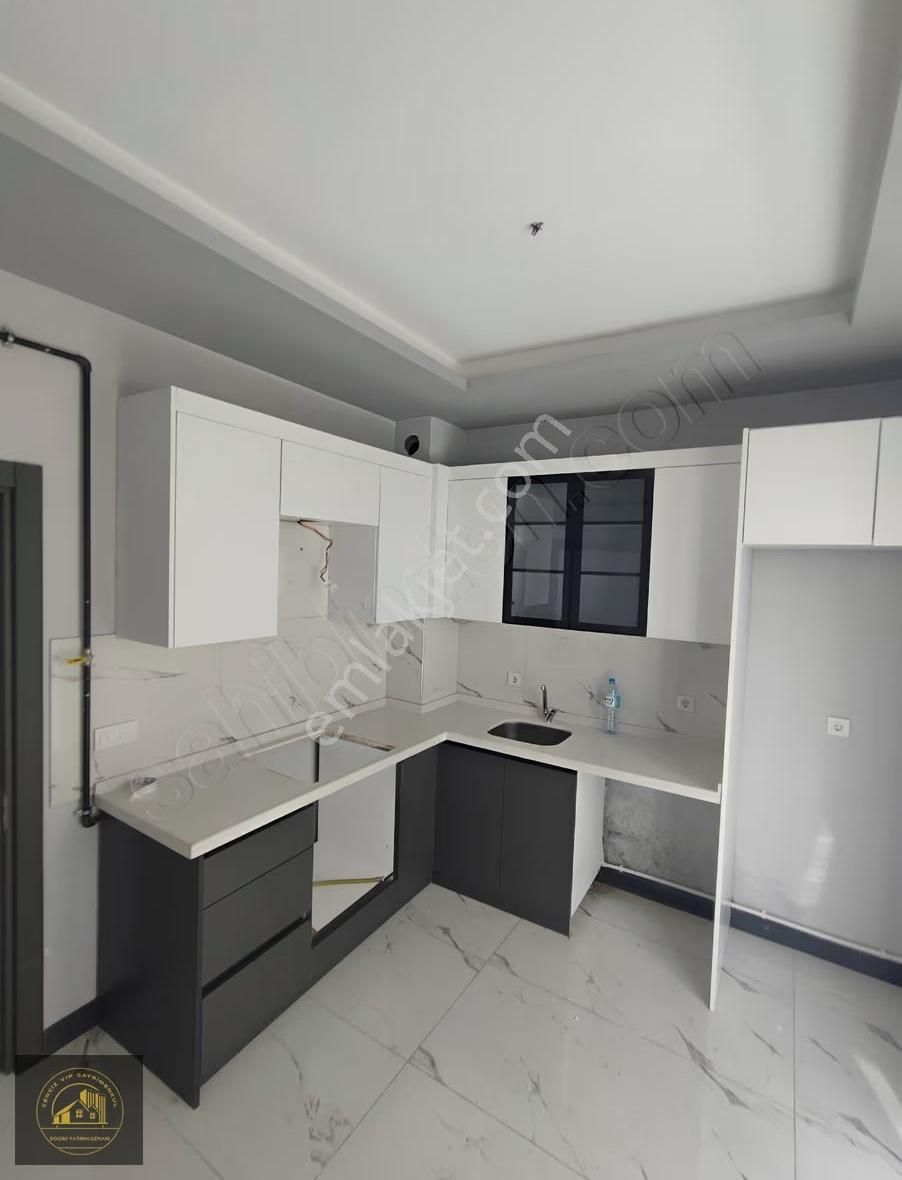 Karakeçili Caddesi Üzerinde Sıfır Binada - Görsel 24