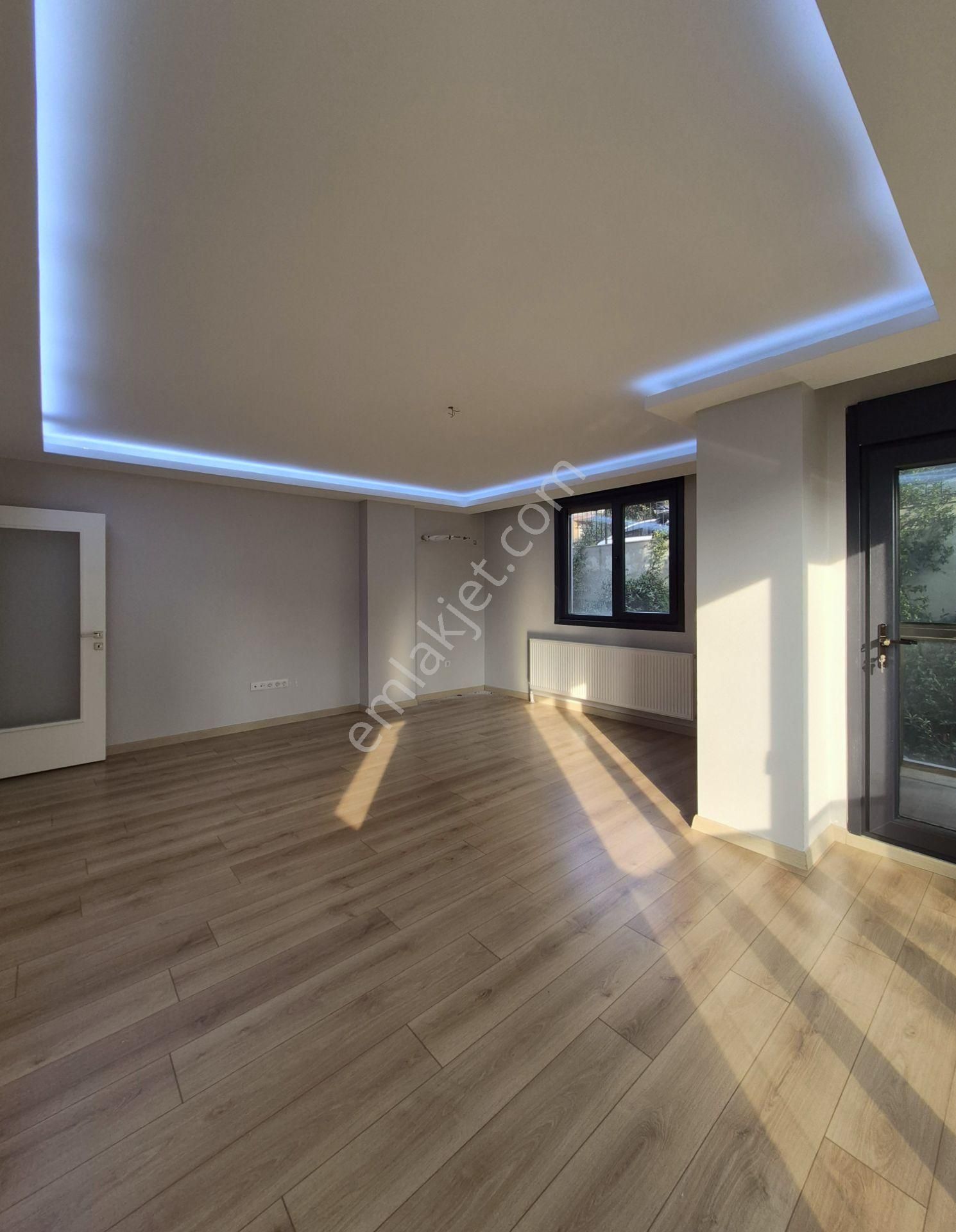 Gayrettepede Genç Binada 2+1 105 M2 1. Kat Kombili Asansörlü Kapalı Otopaklı Ebeveyn Banyolu Ferah - Görsel 6