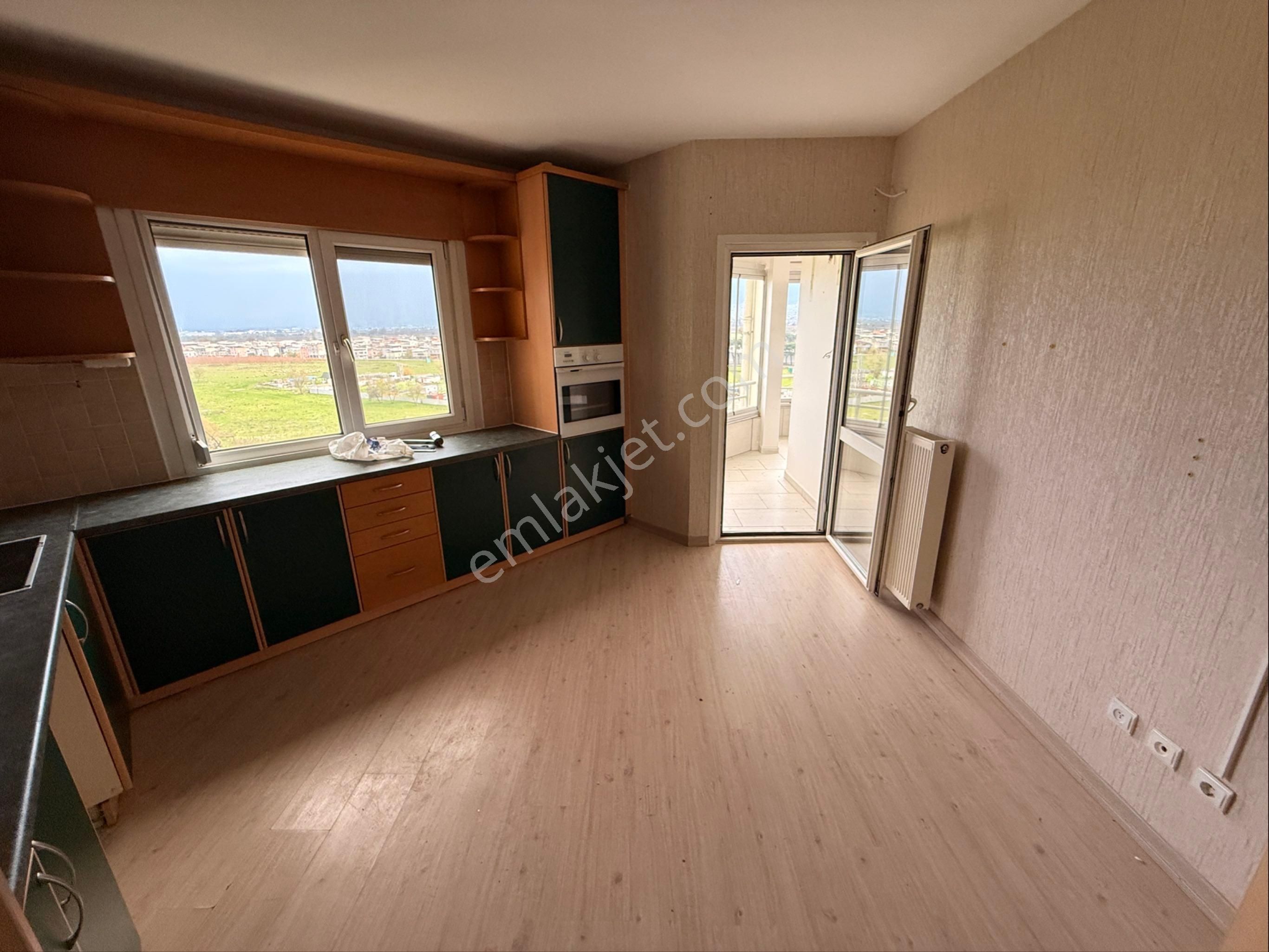 Kaçmaz Emlak Yasemin Park Kiralık 3+1 Geniş Ve Manzaralı Daire - Görsel 3