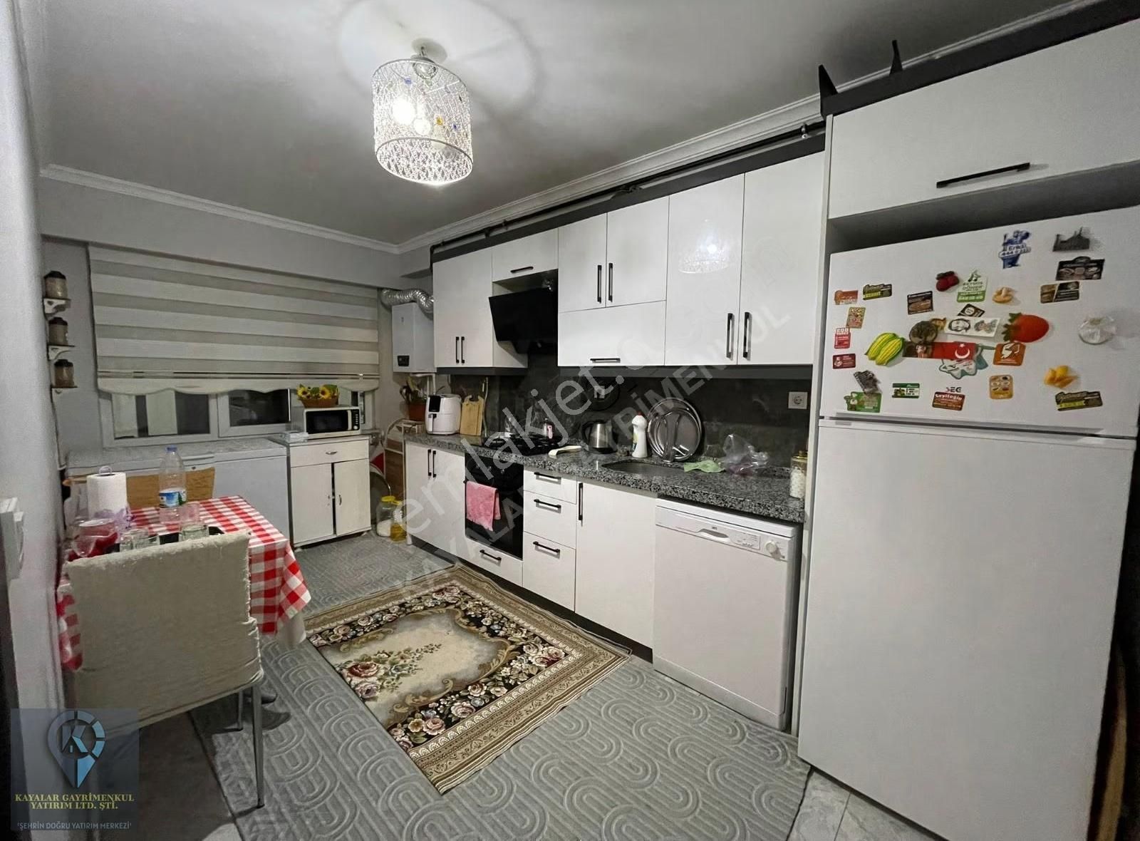 Yunuseli Merkezde Cadde Üzeri 3+1 Lüks Dubleks