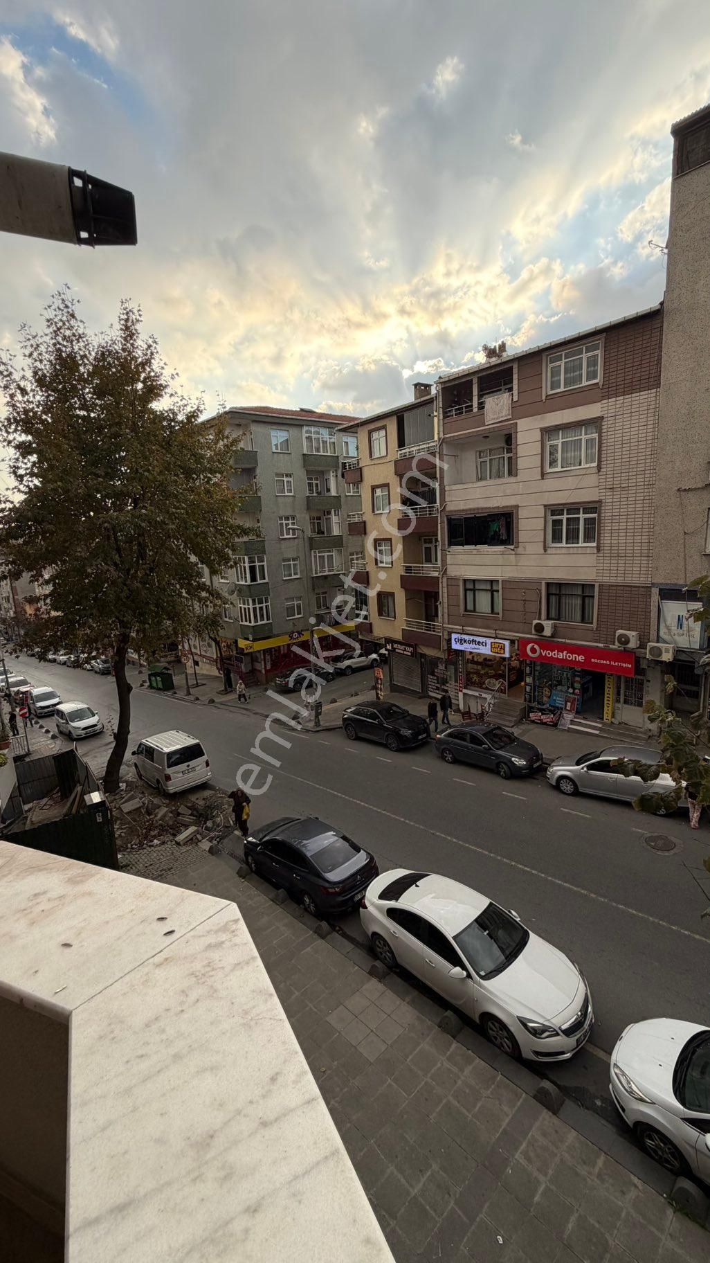 İnci'den T.reis Cadde Üzeri 90 M2 2+1 Krediye Uygun Fırsat Daire - Görsel 16