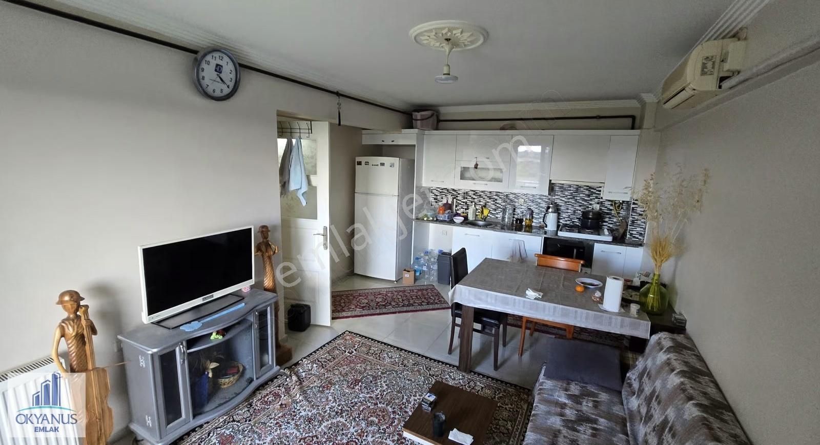 Muradiye De 2+1 A.mutfaklı , Arakat , Asansörlü