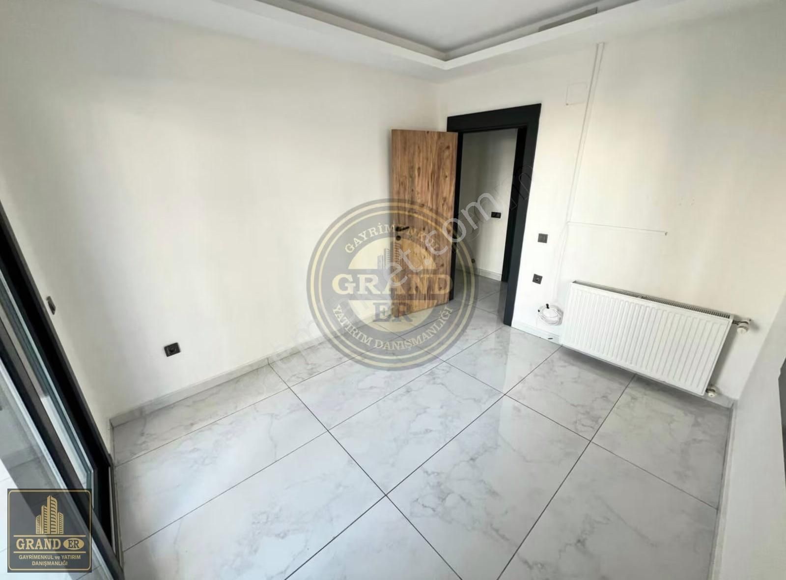 Mezitli Akdeniz Mah.de Her Kat Tek Daire Satılık 3+1 Daire - Görsel 12