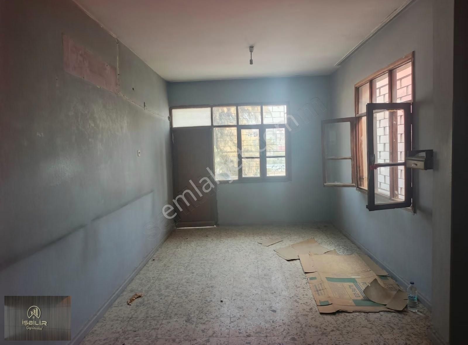 Şakirpaşa Mh Malazgirt Okulu Karşısı 3 Katlı Müstakil Ev - Görsel 2