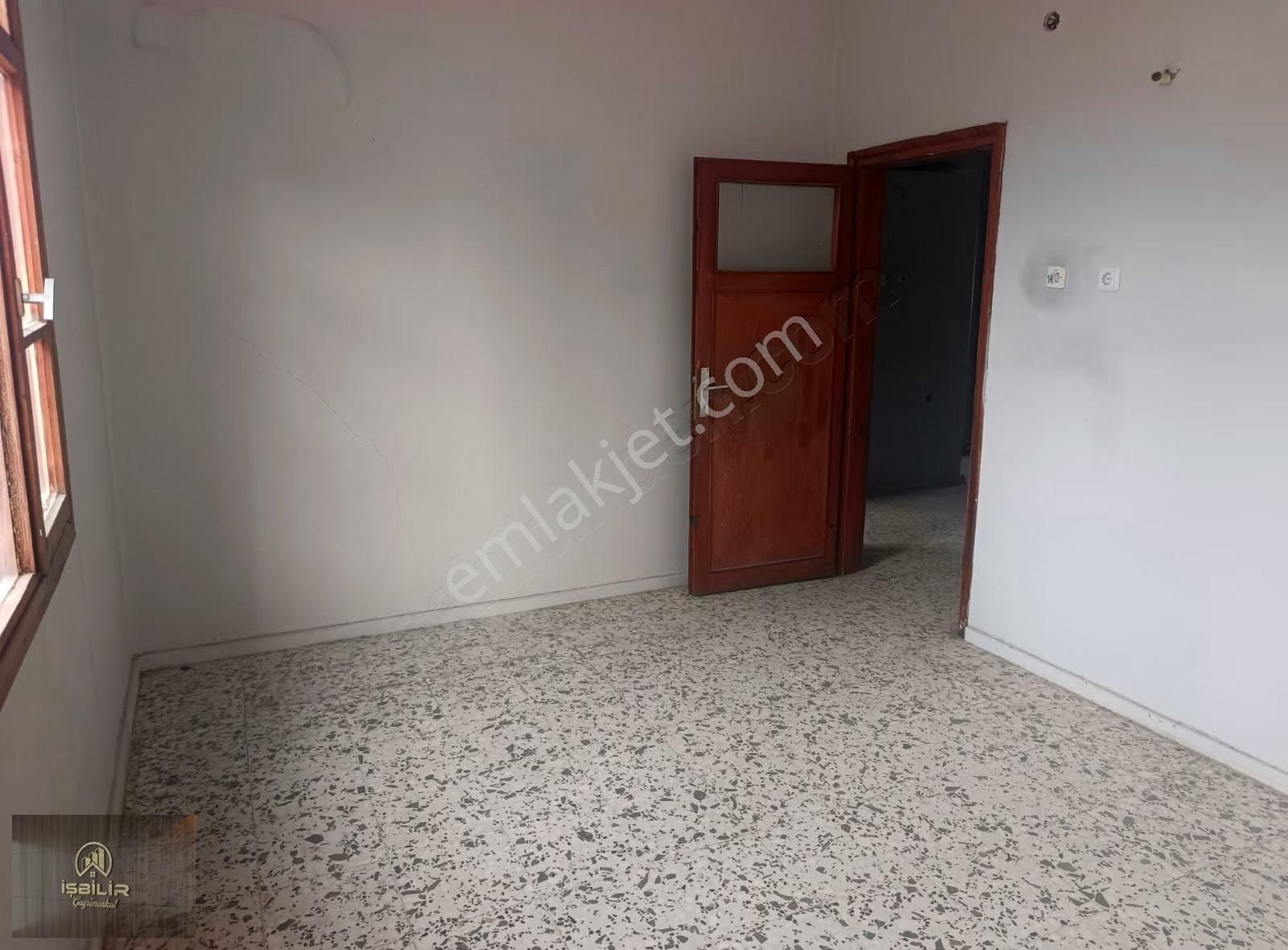 Şakirpaşa Mh Malazgirt Okulu Karşısı 3 Katlı Müstakil Ev - Görsel 21