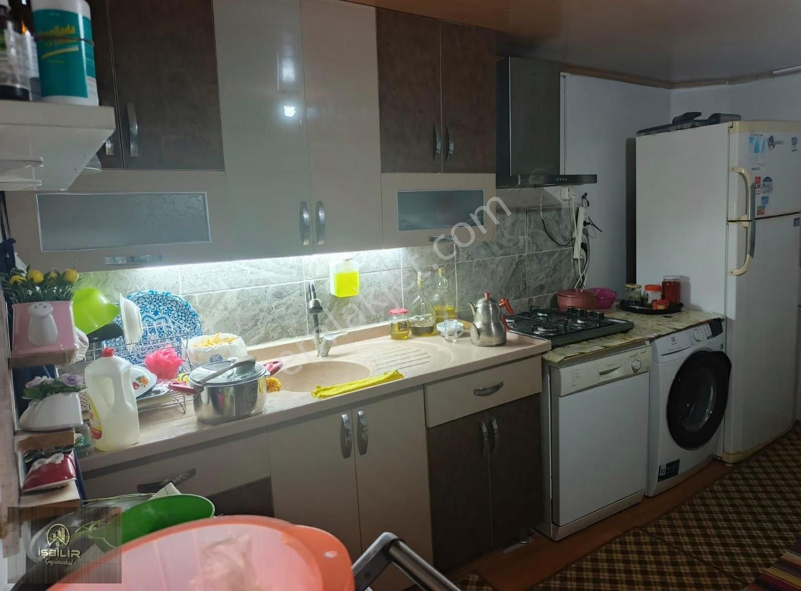 Barış Mahallesinde 2 Katlı Müstakil Ev - Görsel 5