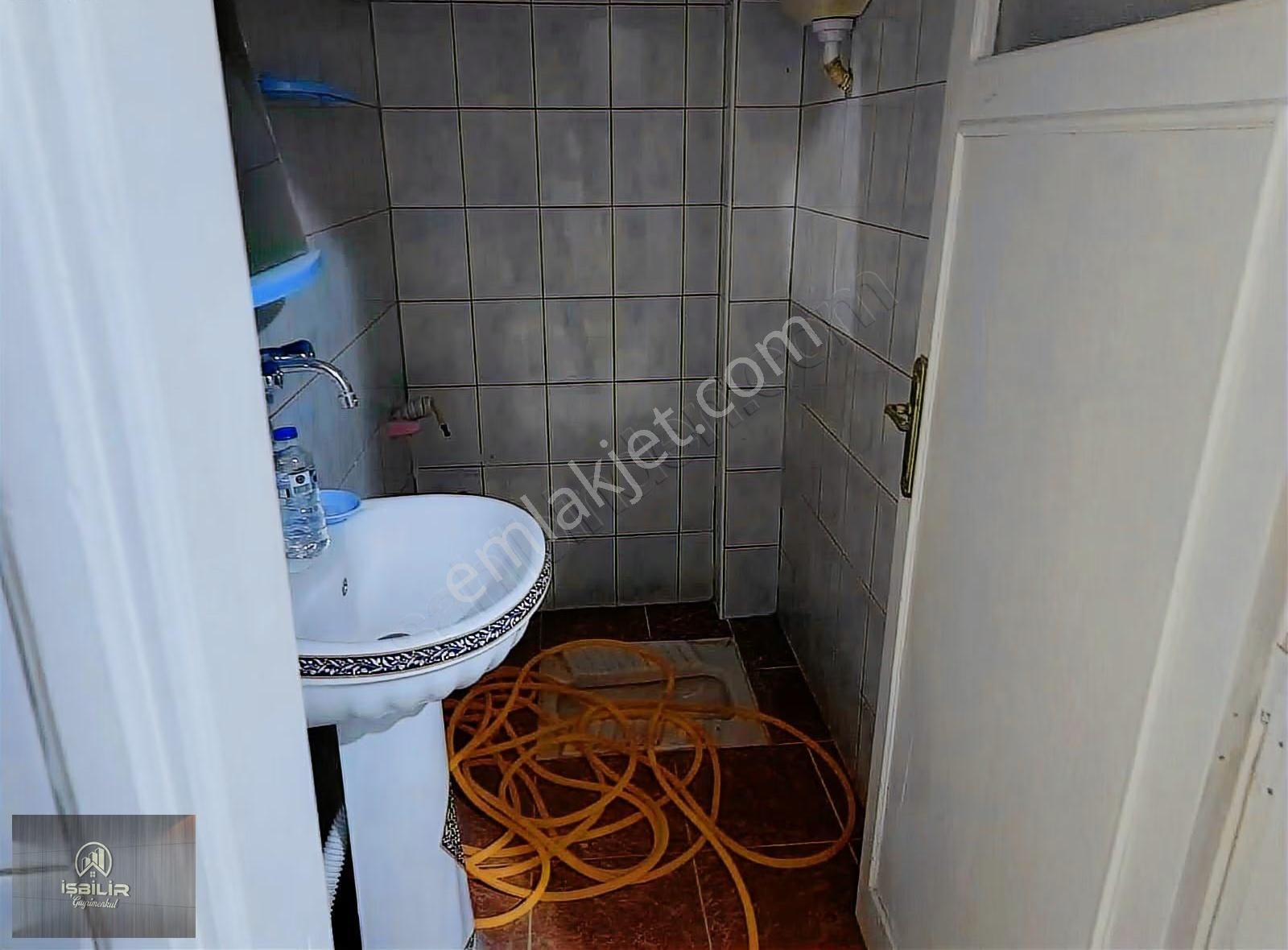 Barış Mahallesinde 2 Katlı Müstakil Ev - Görsel 13