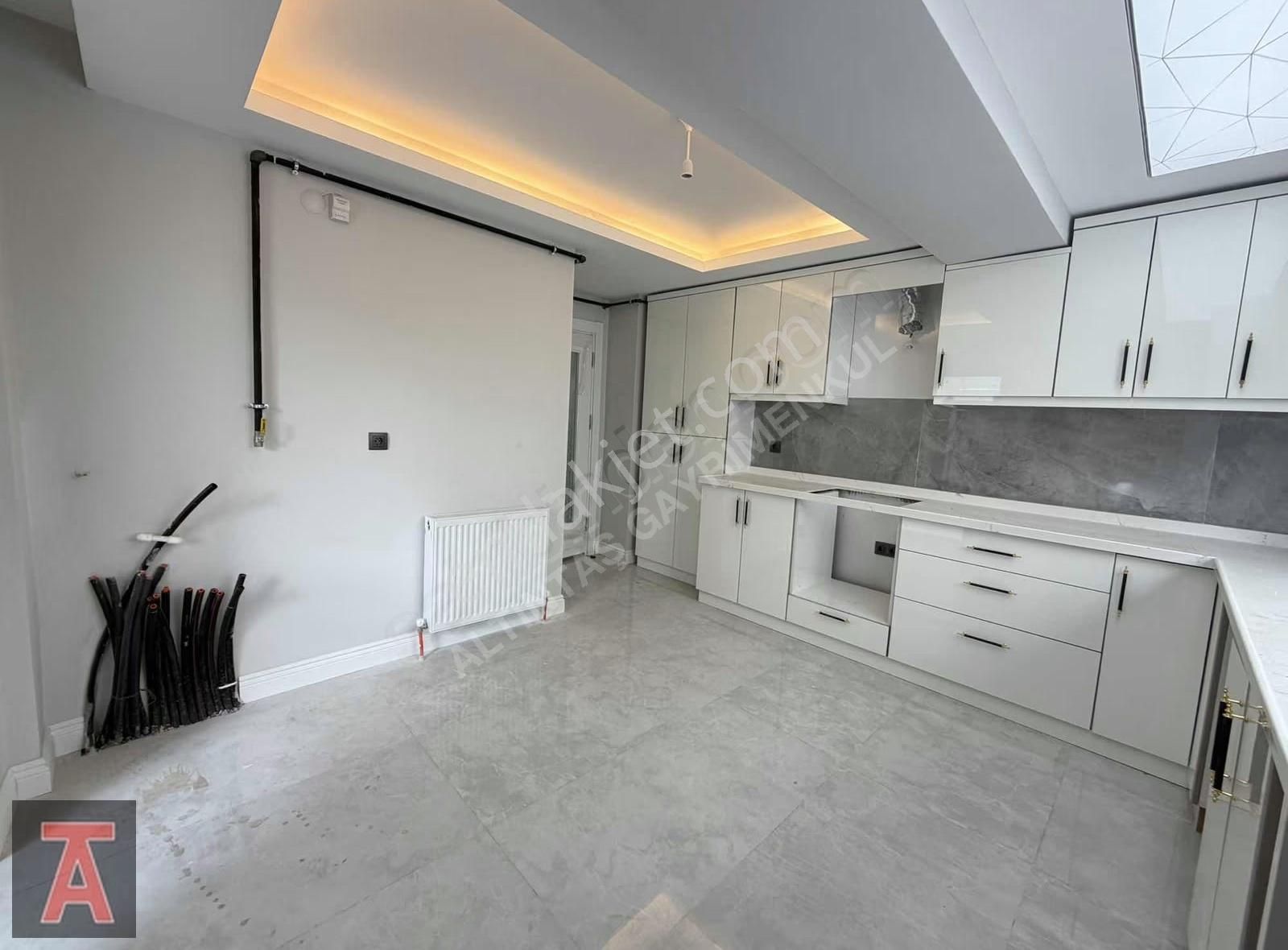 Elvan Mah'de Merkezi Lokasyonda 2+1/3+1/4+1 Sıfır Daireler - Görsel 12