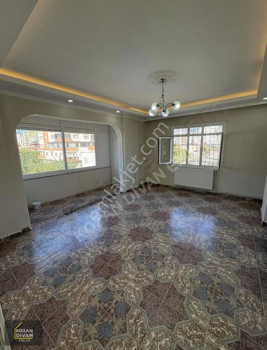 Kozan Divan Emlak'tan Stadyum Işıklarında Kombili Müstakil - Görsel 7
