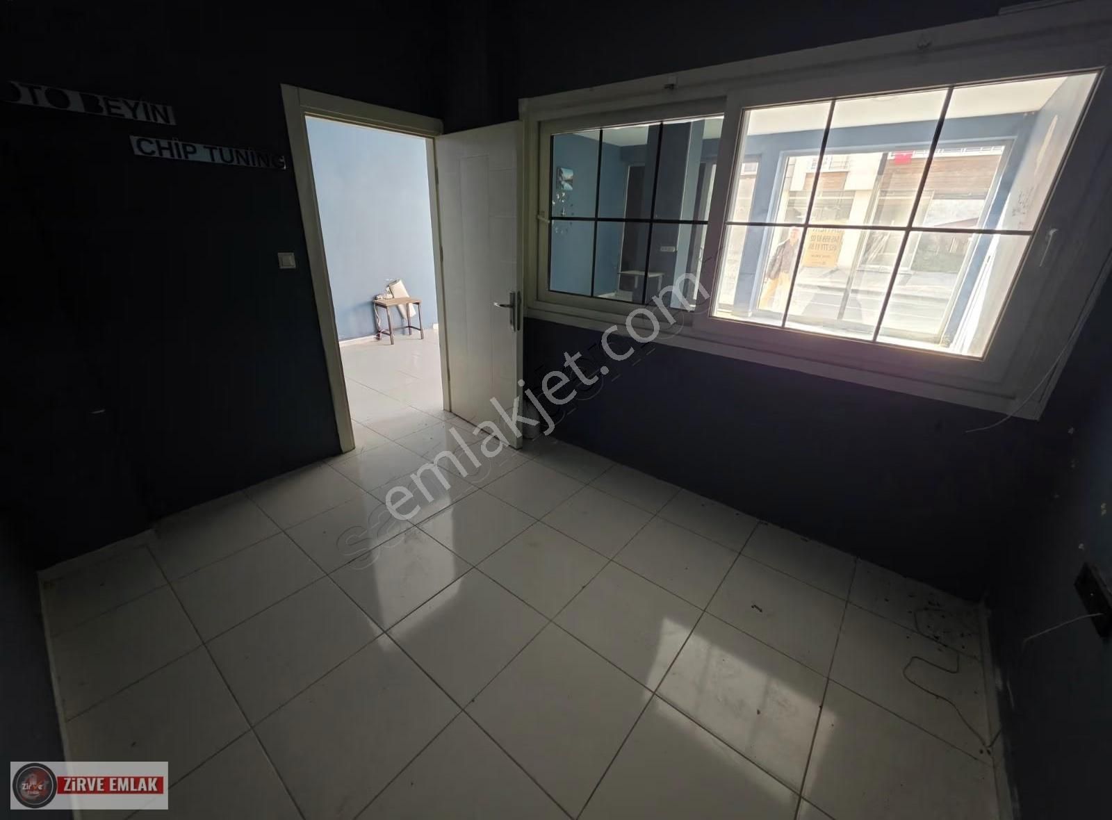 Karşıyaka Mahallesi'nde Cadde Üzerinde Satılık 55m² İşyeri. - Görsel 4