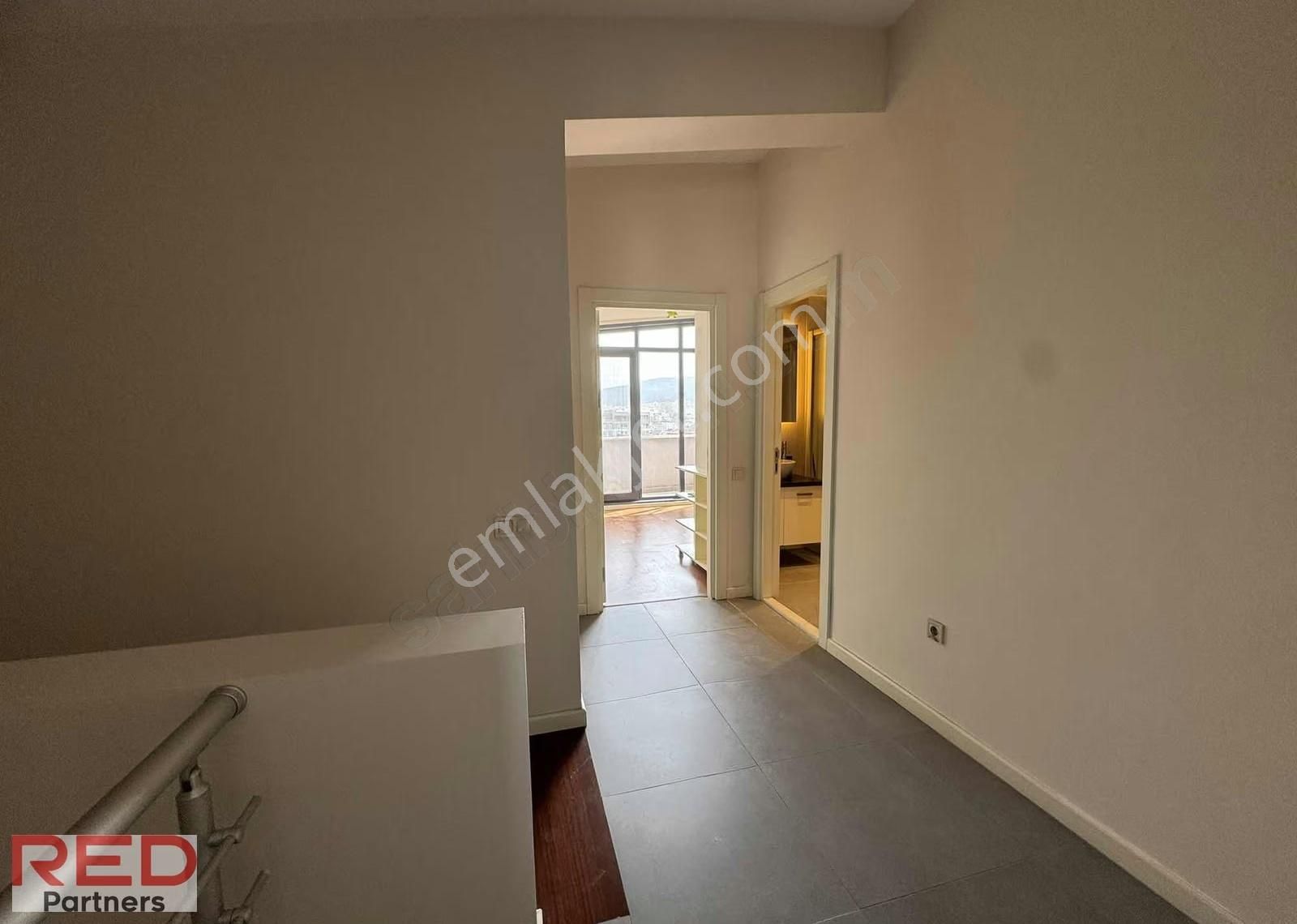 Sinpaş Liva Turkuaz'da 240 M2 Teraslı 3,5+1 Dubleks Kiralık - Görsel 31
