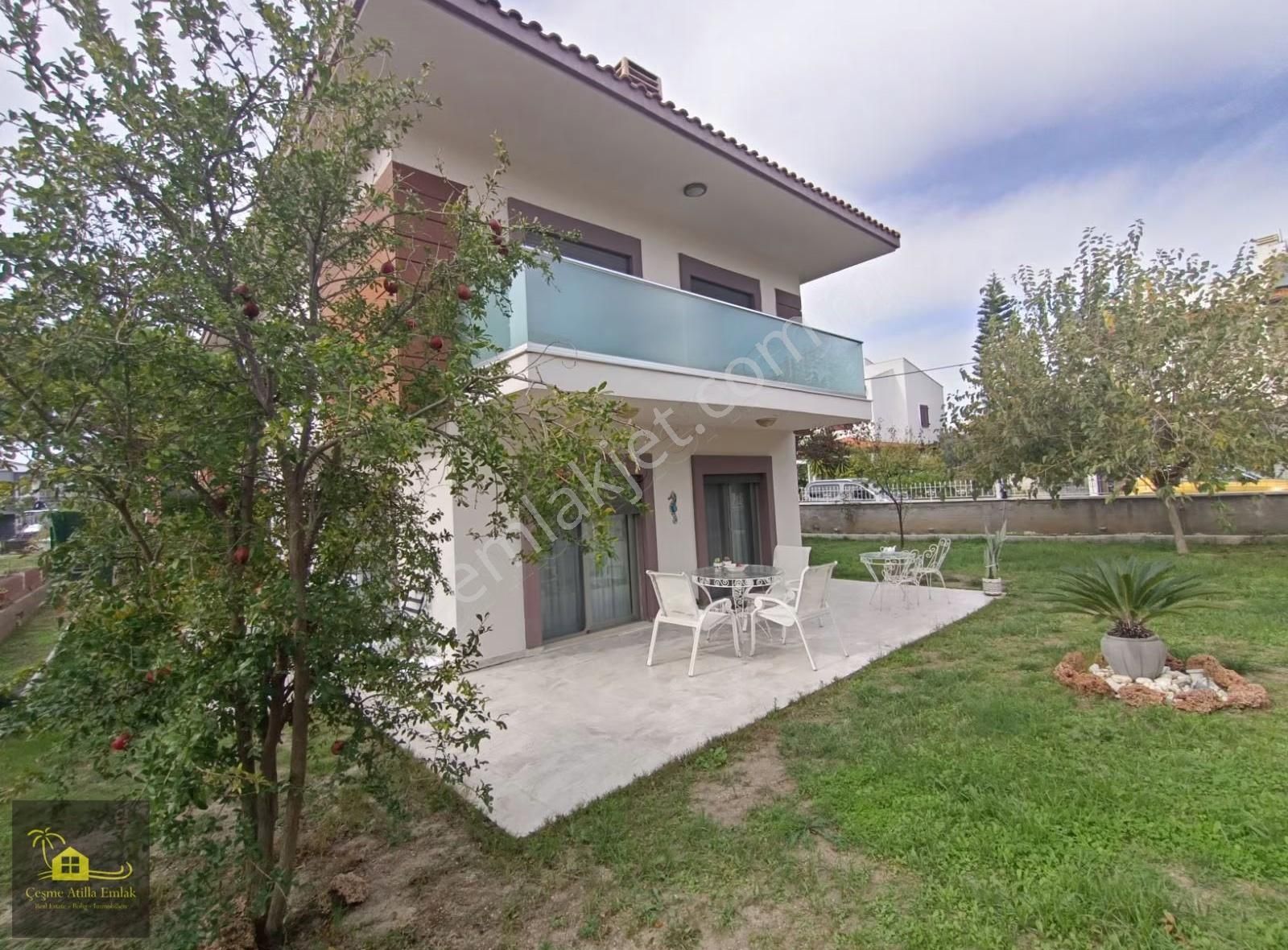 Çeşme Merkez'de Satılık Tam Müstakil 390m2 Arsa İçinde Villa - Görsel 10