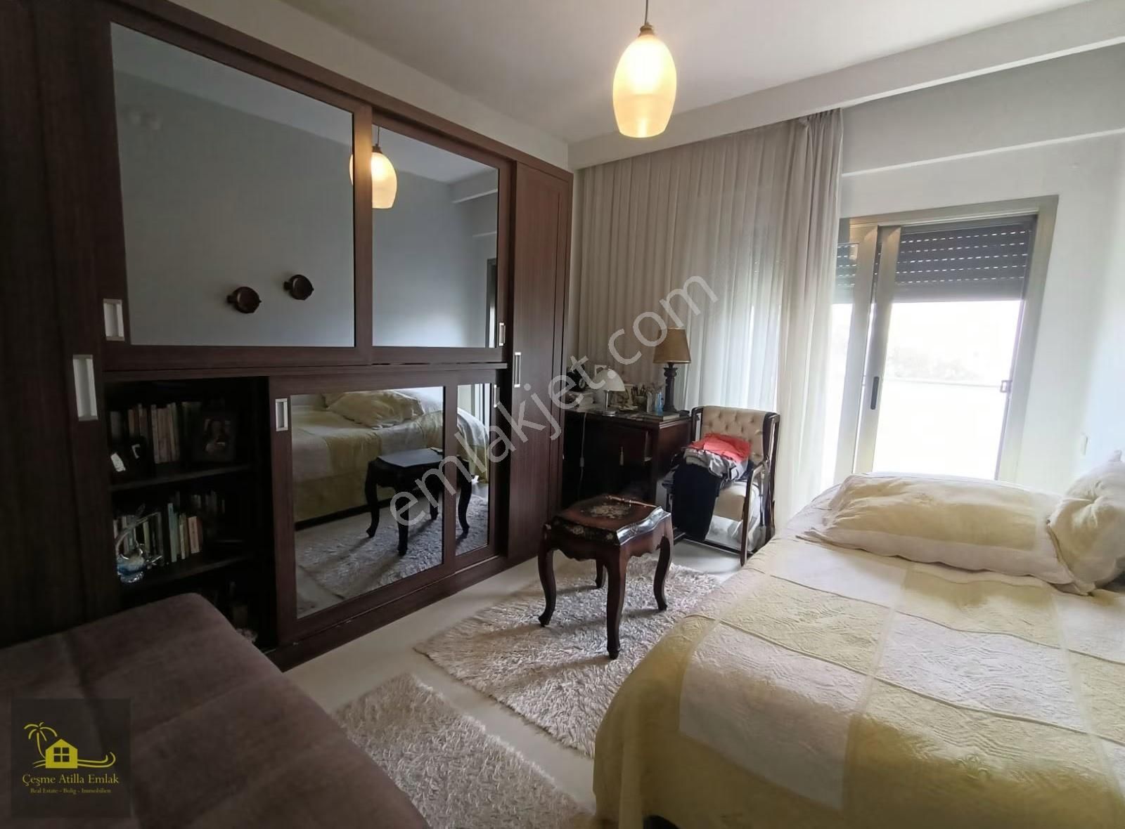 Çeşme Merkez'de Satılık Tam Müstakil 390m2 Arsa İçinde Villa - Görsel 24