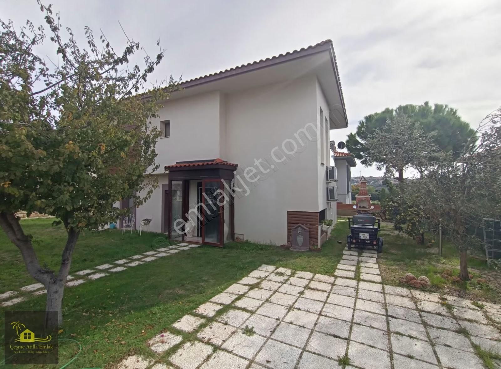 Çeşme Merkez'de Satılık Tam Müstakil 390m2 Arsa İçinde Villa - Görsel 14