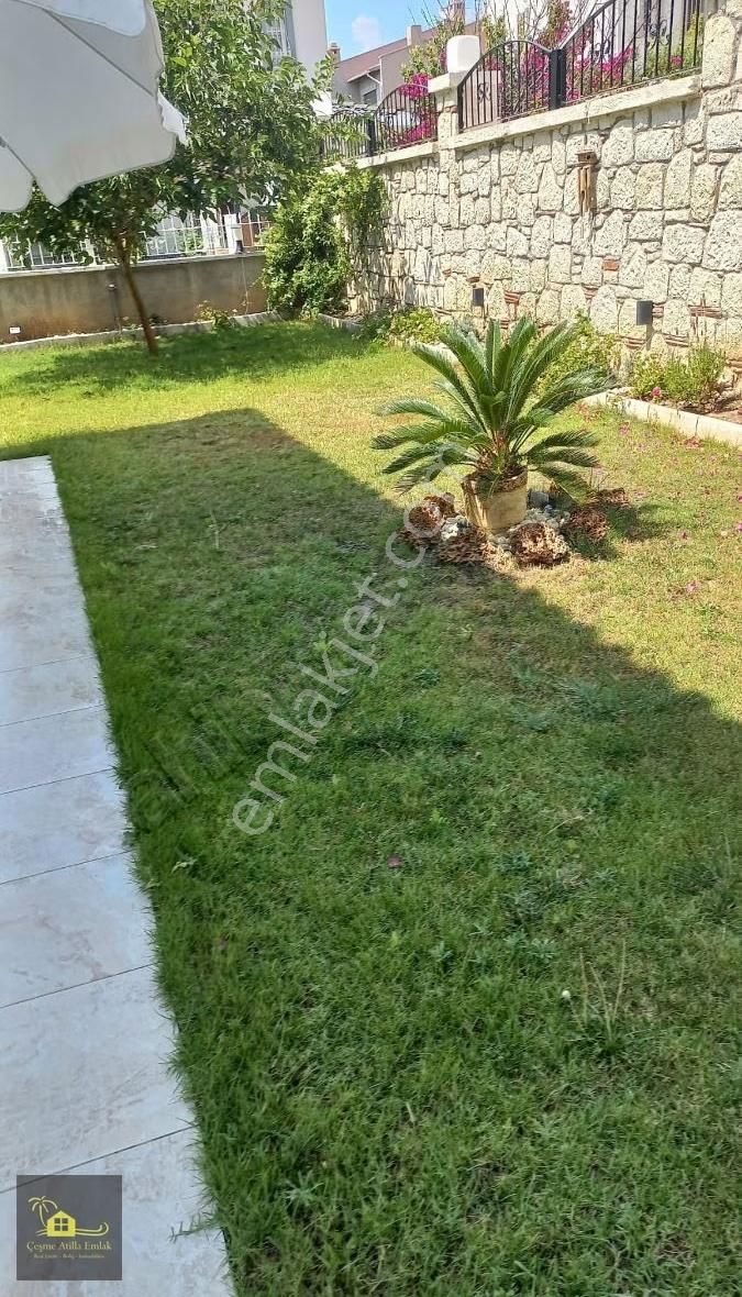 Çeşme Merkez'de Satılık Tam Müstakil 390m2 Arsa İçinde Villa - Görsel 7