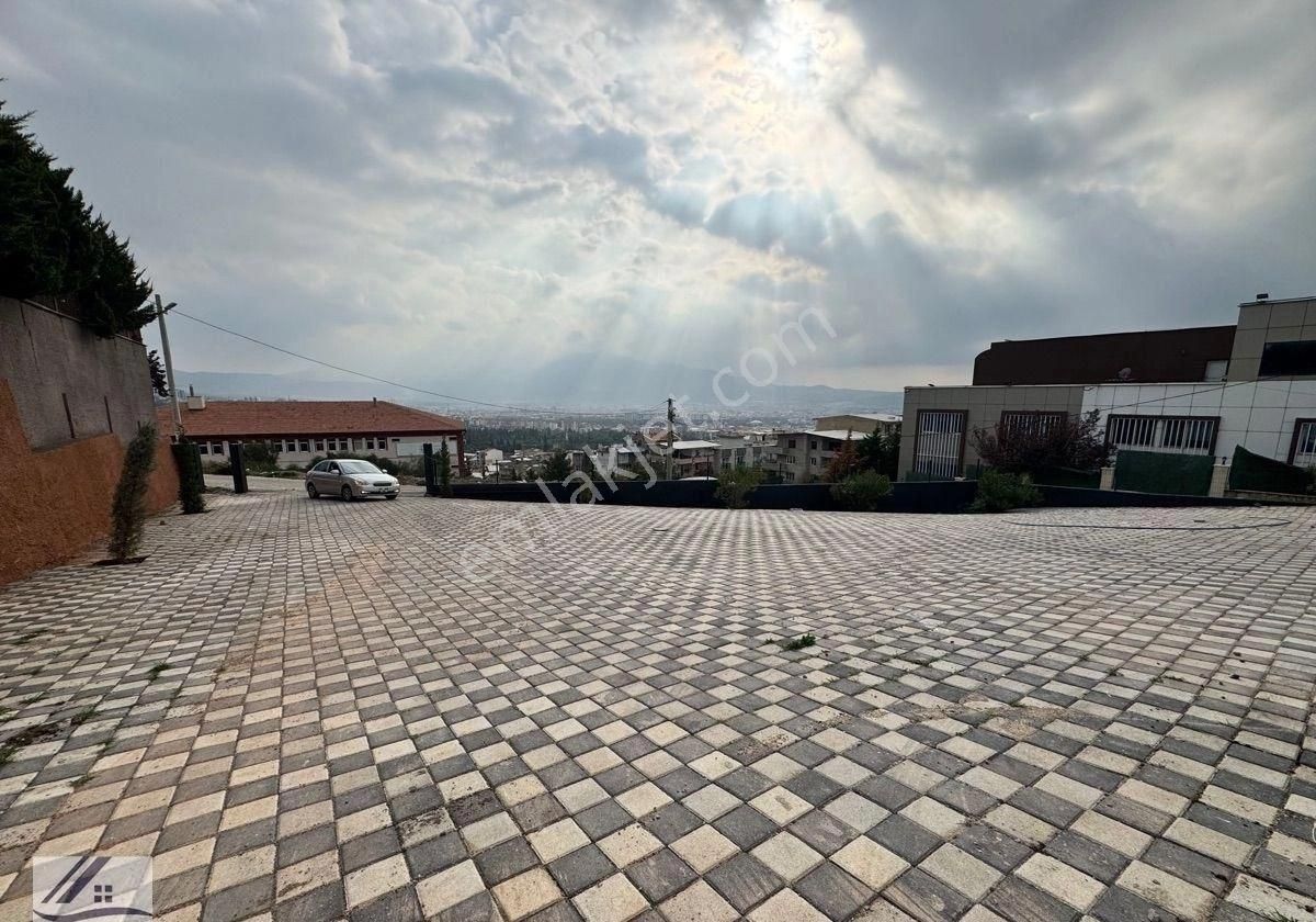 Bornova Kızılay Mahallesinde Site İçi 1+1 Lüks Arakat Asansörlü Otoparklı Satılık - Görsel 22