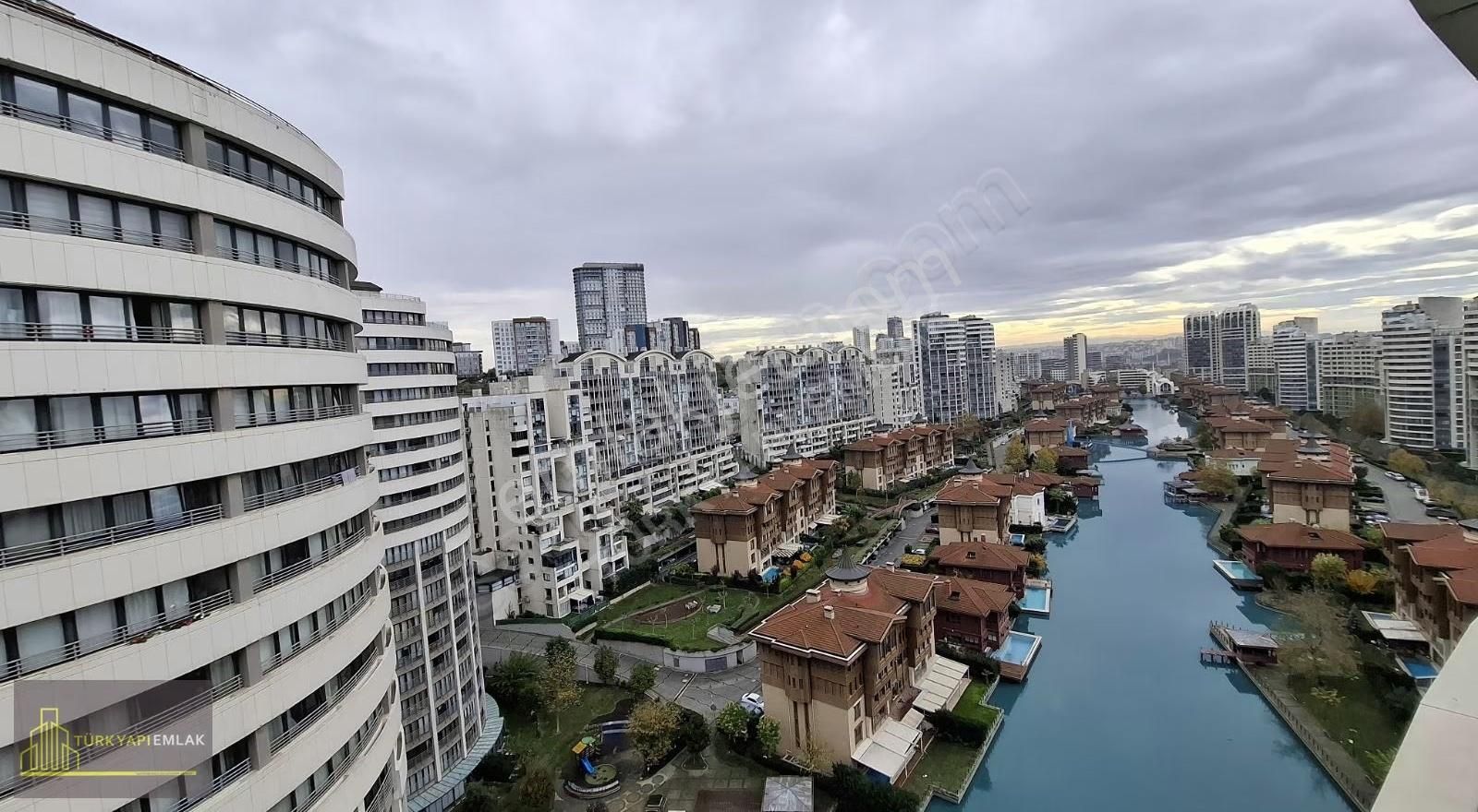 Bosphorus City'de Full Manzaralı Satılık 2+1 Penthouse Daire