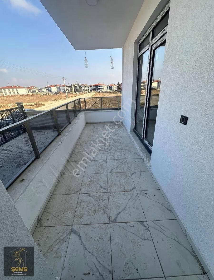 Şems'ten Karamanyolu Yakını 3+1 Daire - Görsel 9