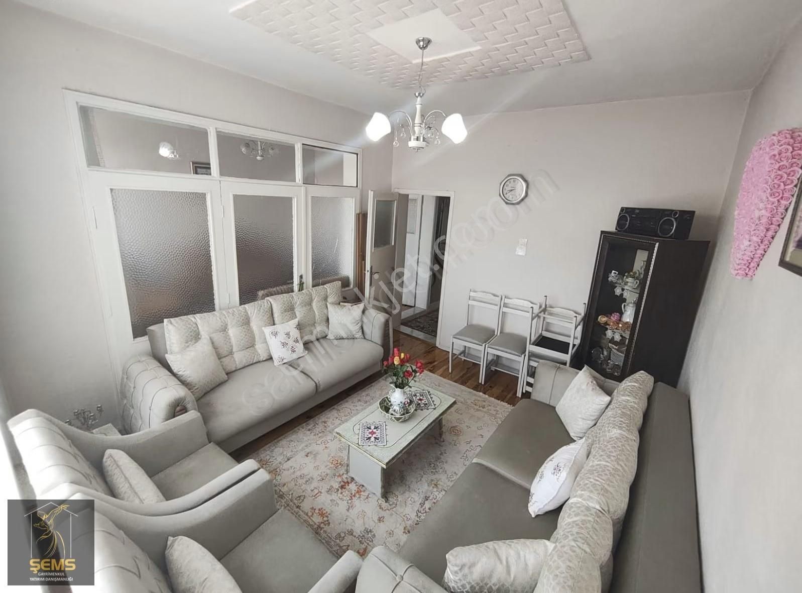 Tramvay Durağında Eminevim Banka Kredisine Uygun Bakımlı Daire - Görsel 8