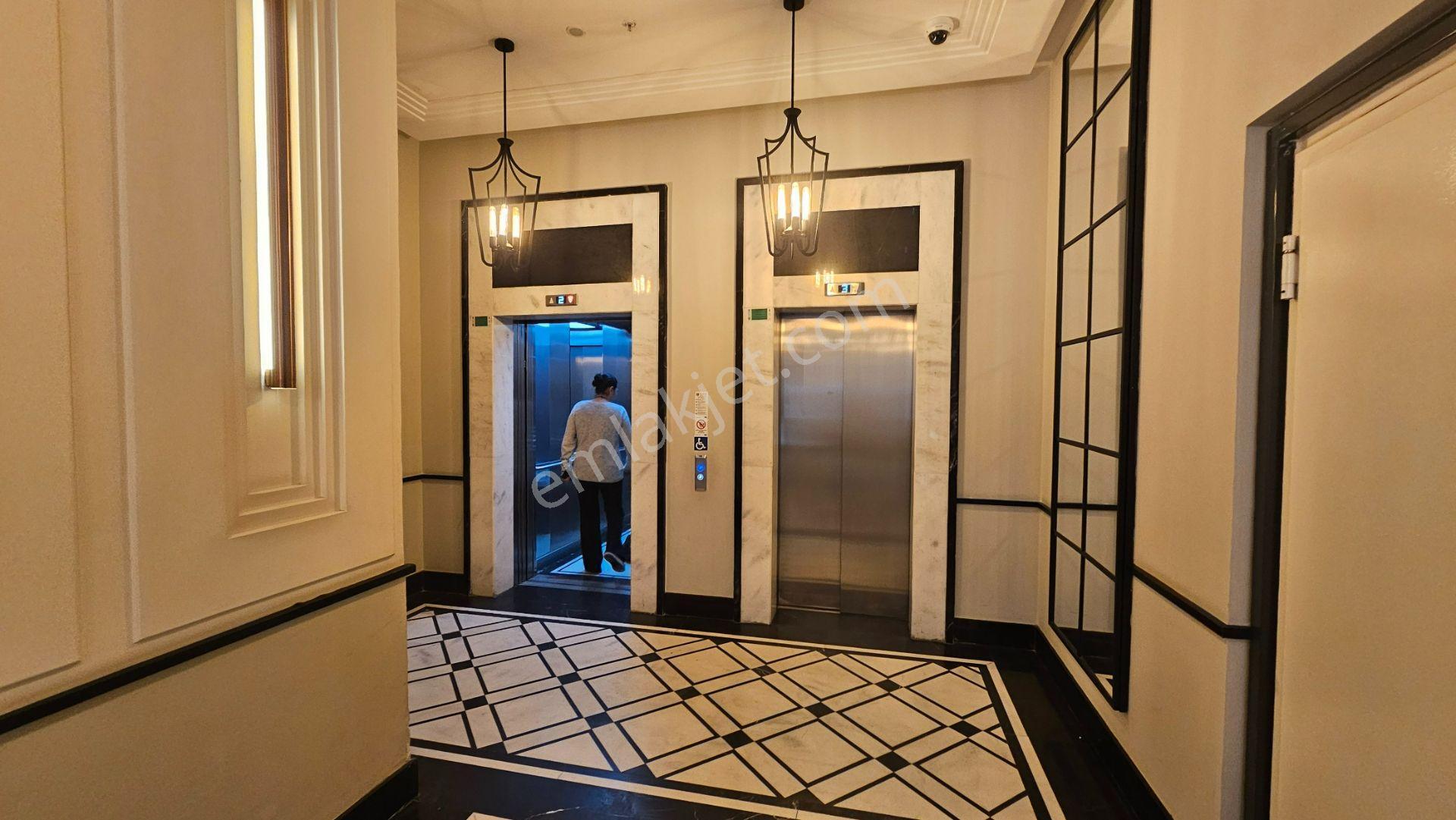 Majestic Manors - Satılık Taksim 360 Eşyalı 1+1 Daire - Görsel 21