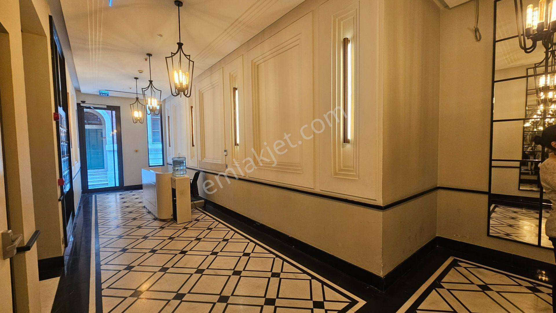 Majestic Manors - Satılık Taksim 360 Eşyalı 1+1 Daire - Görsel 20