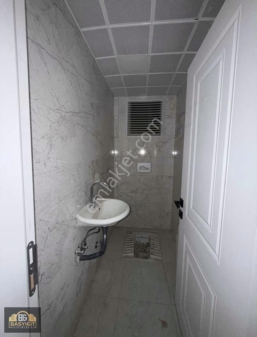 Efendi Mah.nur Cami Yakını 2+1,95m2 Satılık Arakat Sıfır Daire - Görsel 17