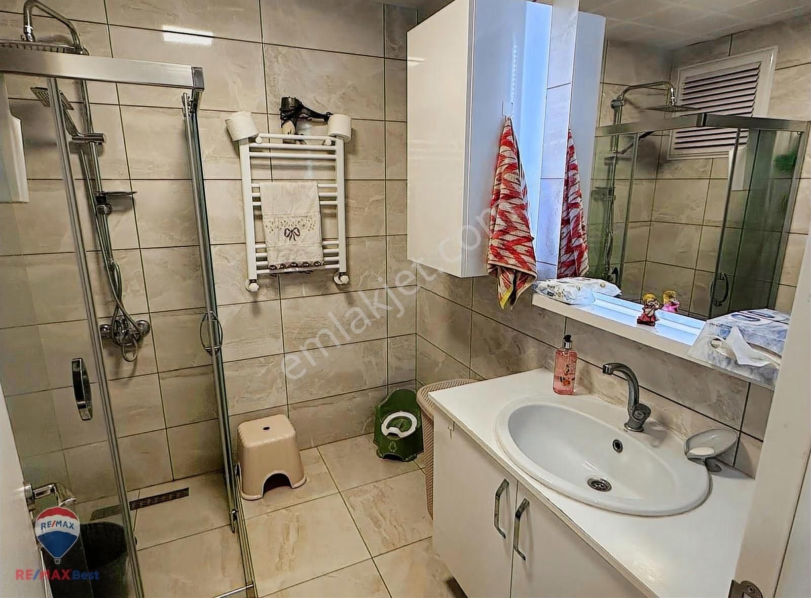 35 Yakakent Site İçinde , Havuzlu 3+1 Geniş Daire Satılık - Görsel 17