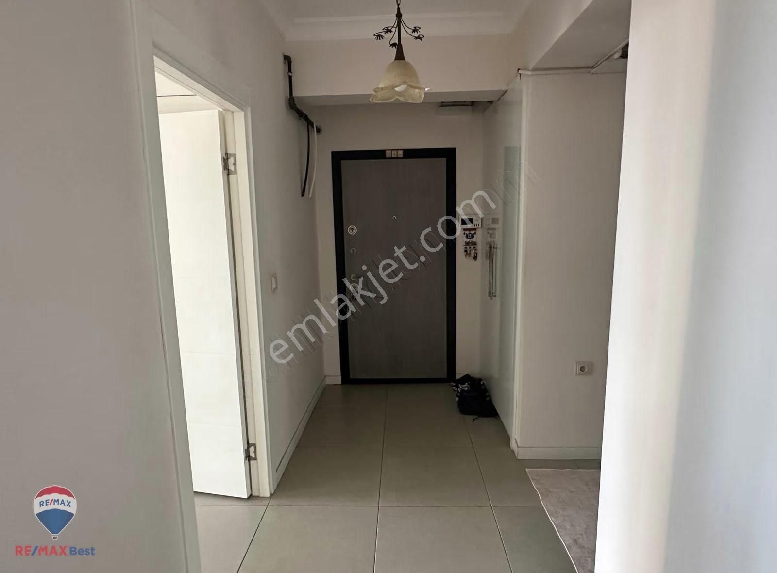 35 Yakakent Site İçinde , Havuzlu 3+1 Geniş Daire Satılık - Görsel 5
