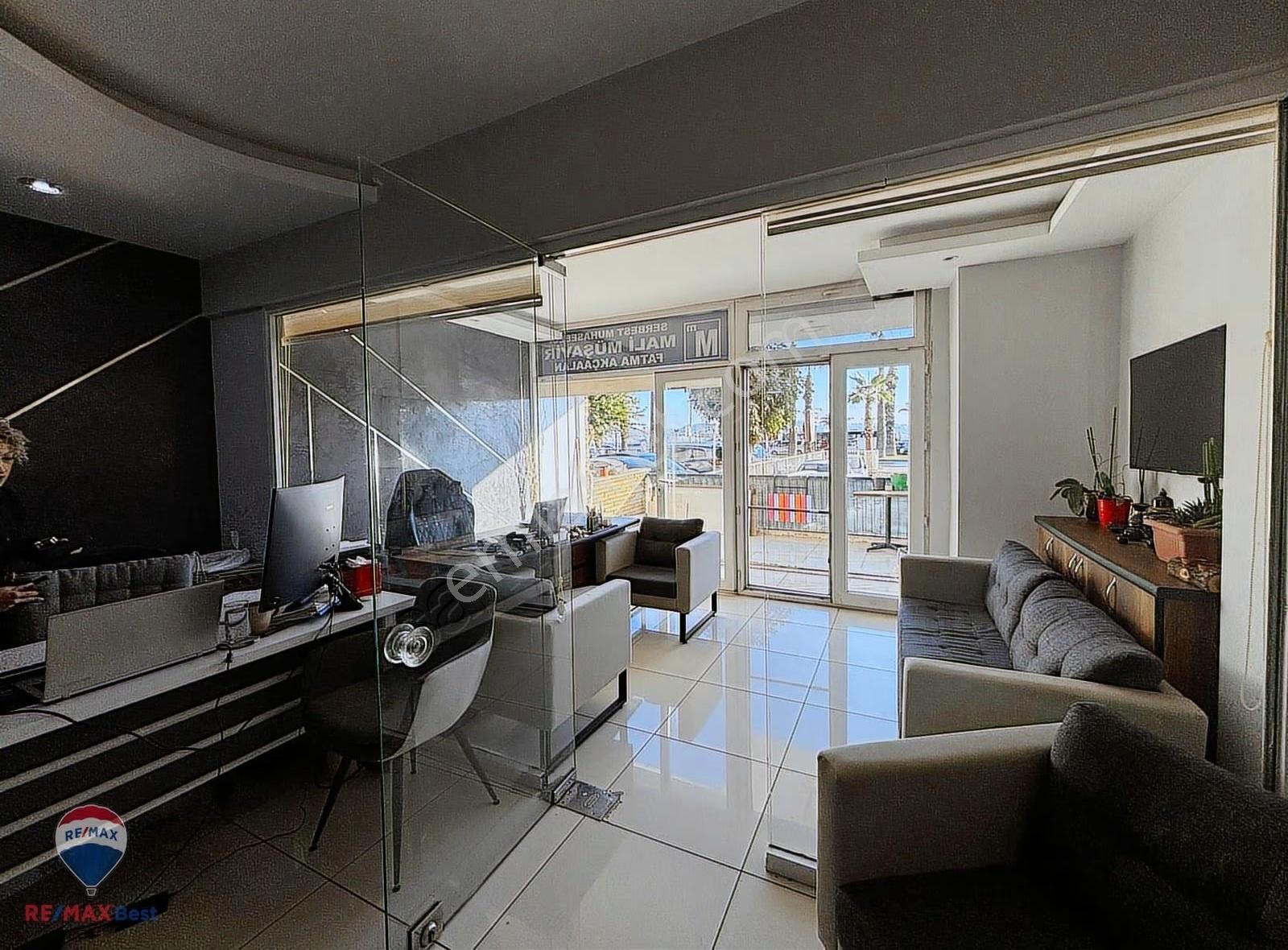 13 Karşıyaka Sahilde Kiralık Lüks İşyeri Ofis - Görsel 14