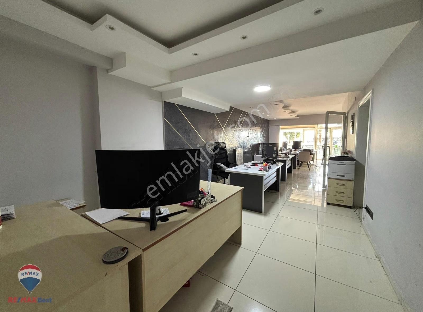 13 Karşıyaka Sahilde Kiralık Lüks İşyeri Ofis - Görsel 2