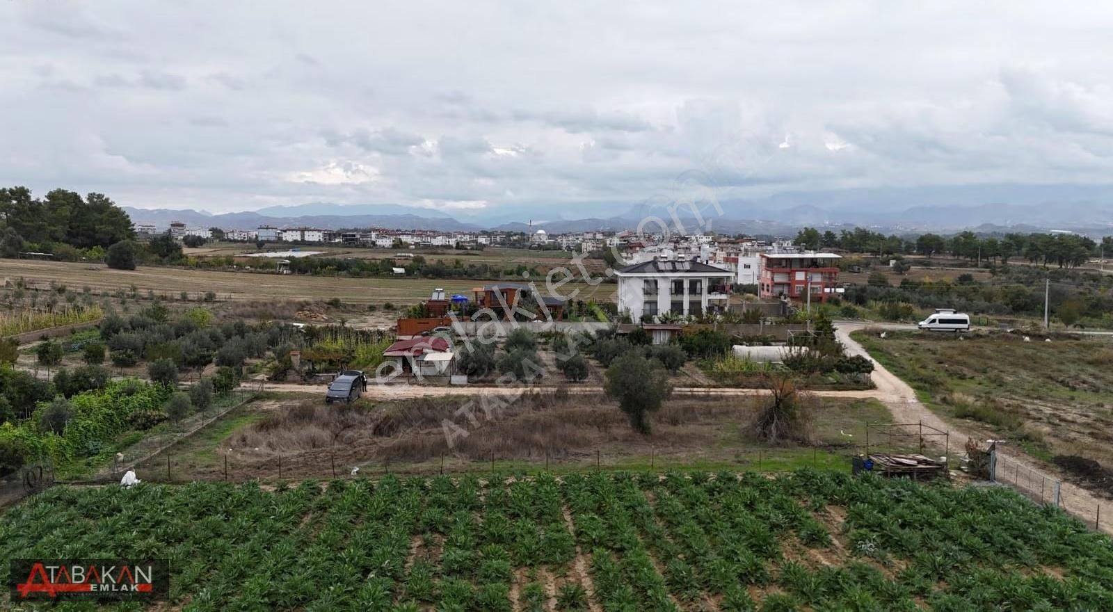 Manavgat Hatıplarda Hisse Tapulu Yeri Belirli 1200m2 Tarla - Görsel 3